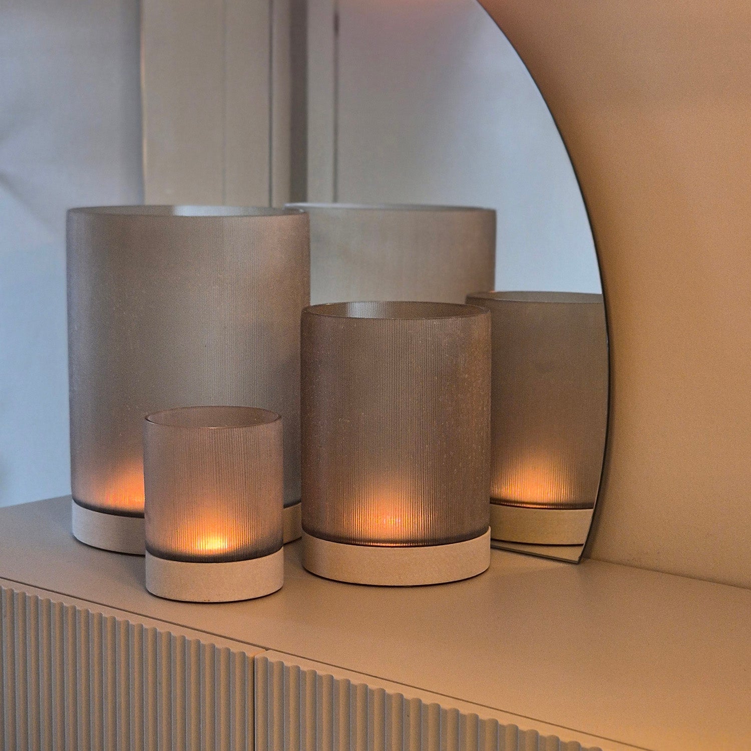 Atmooz Lionel kaarsenhouder L - zandsteen & glas hurricane