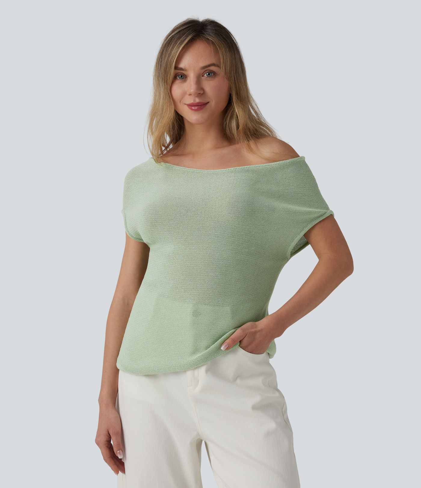 Pull décontracté épaules dénudées manches courtes