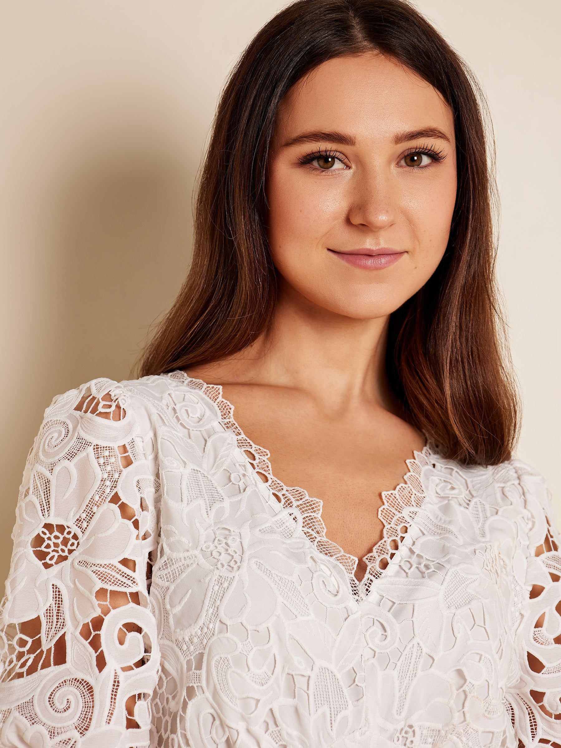 GWD by GEORGE W. DAVIES GWD Paola Lace White Midi Dress