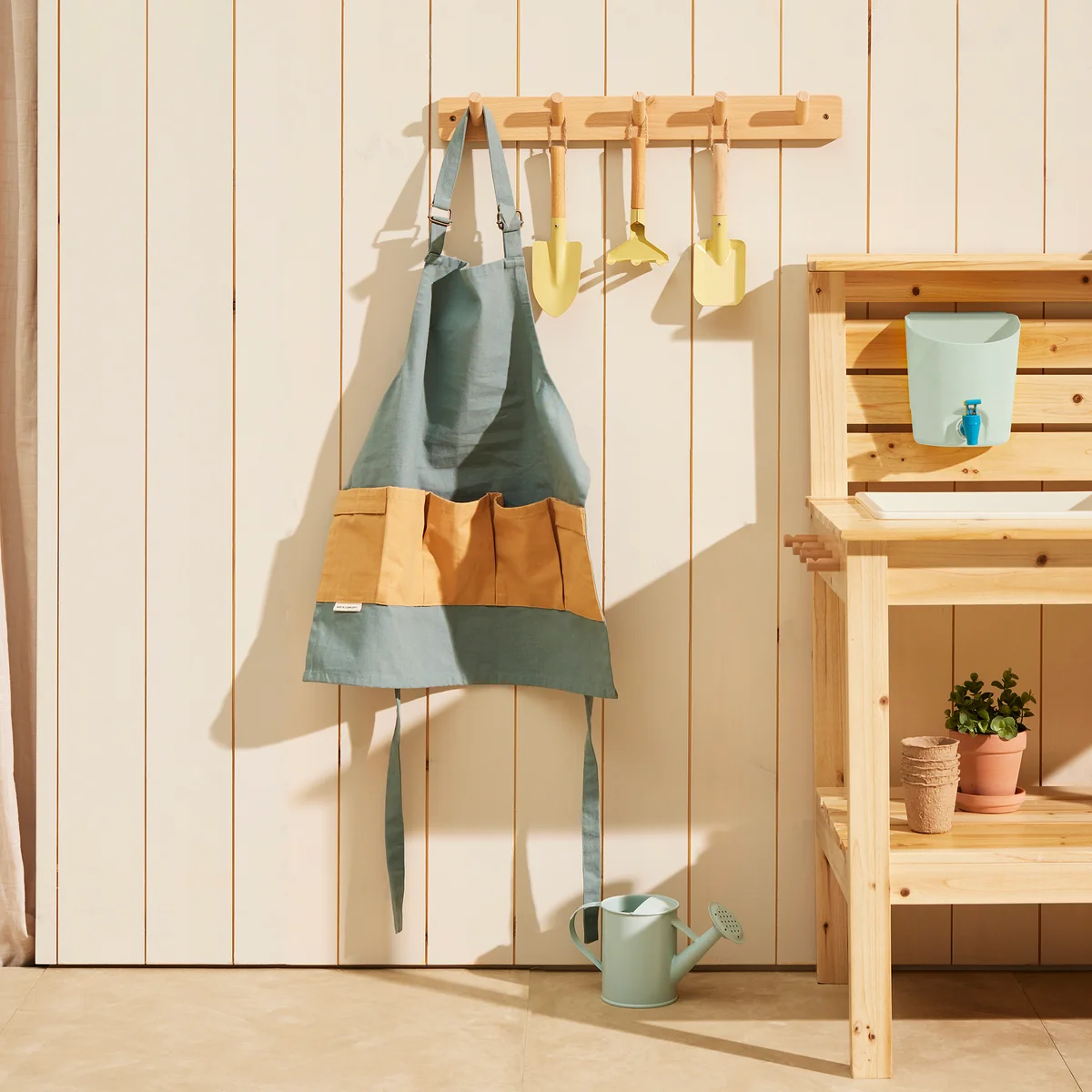 Kids Concept - Kid's Hub Set mit Schürze, multicolor