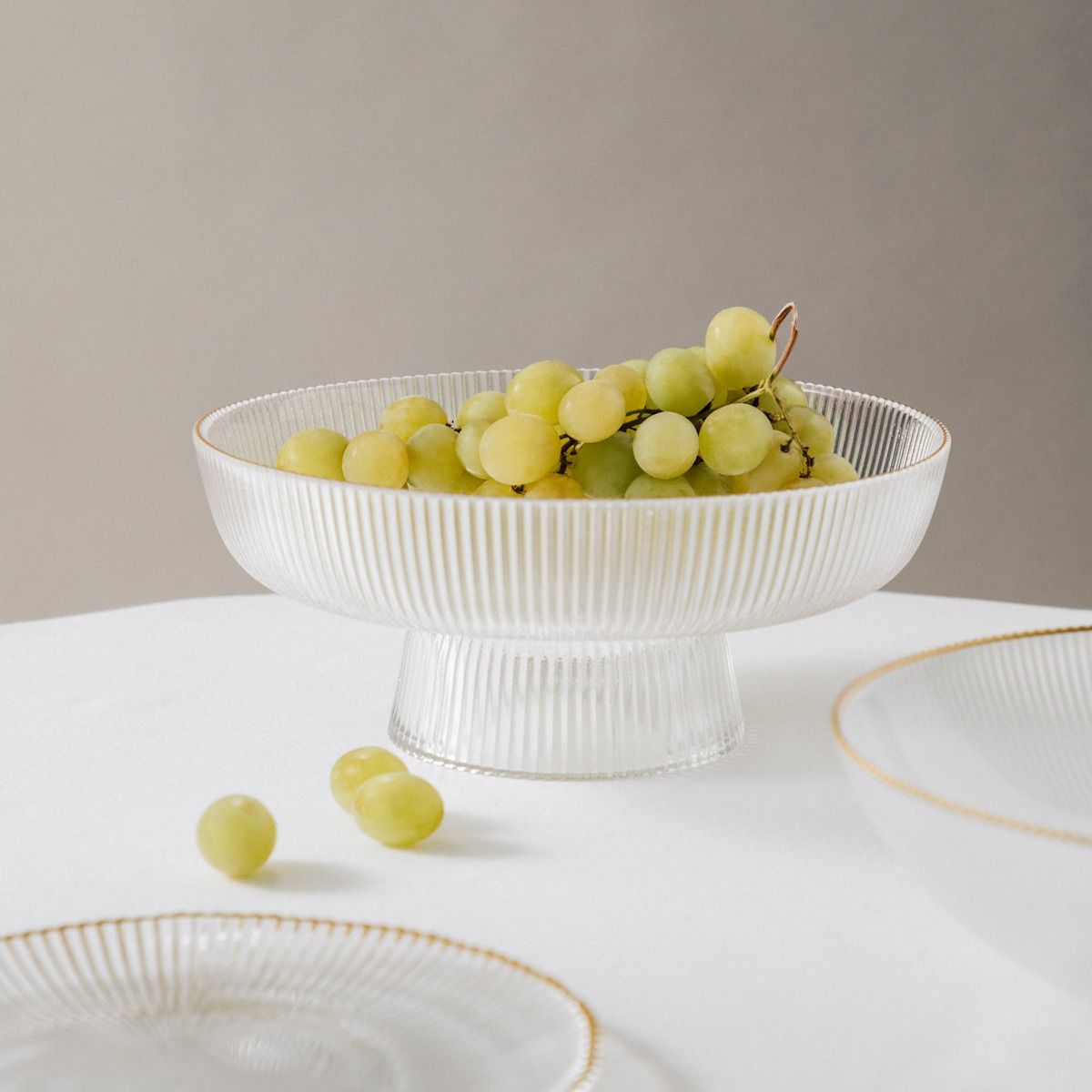 Misa LYNN ryflowana ze złotym rantem duża 26x12 cm