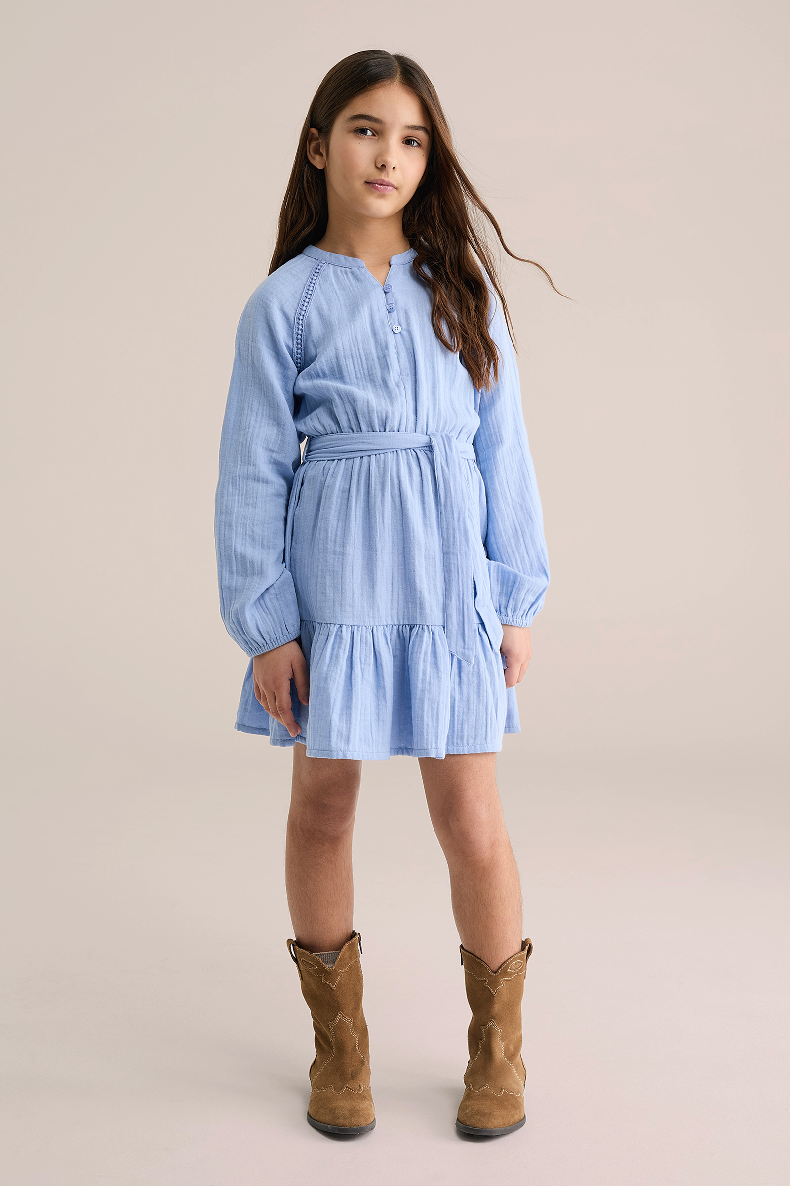 Meisjes jurk met embroideries