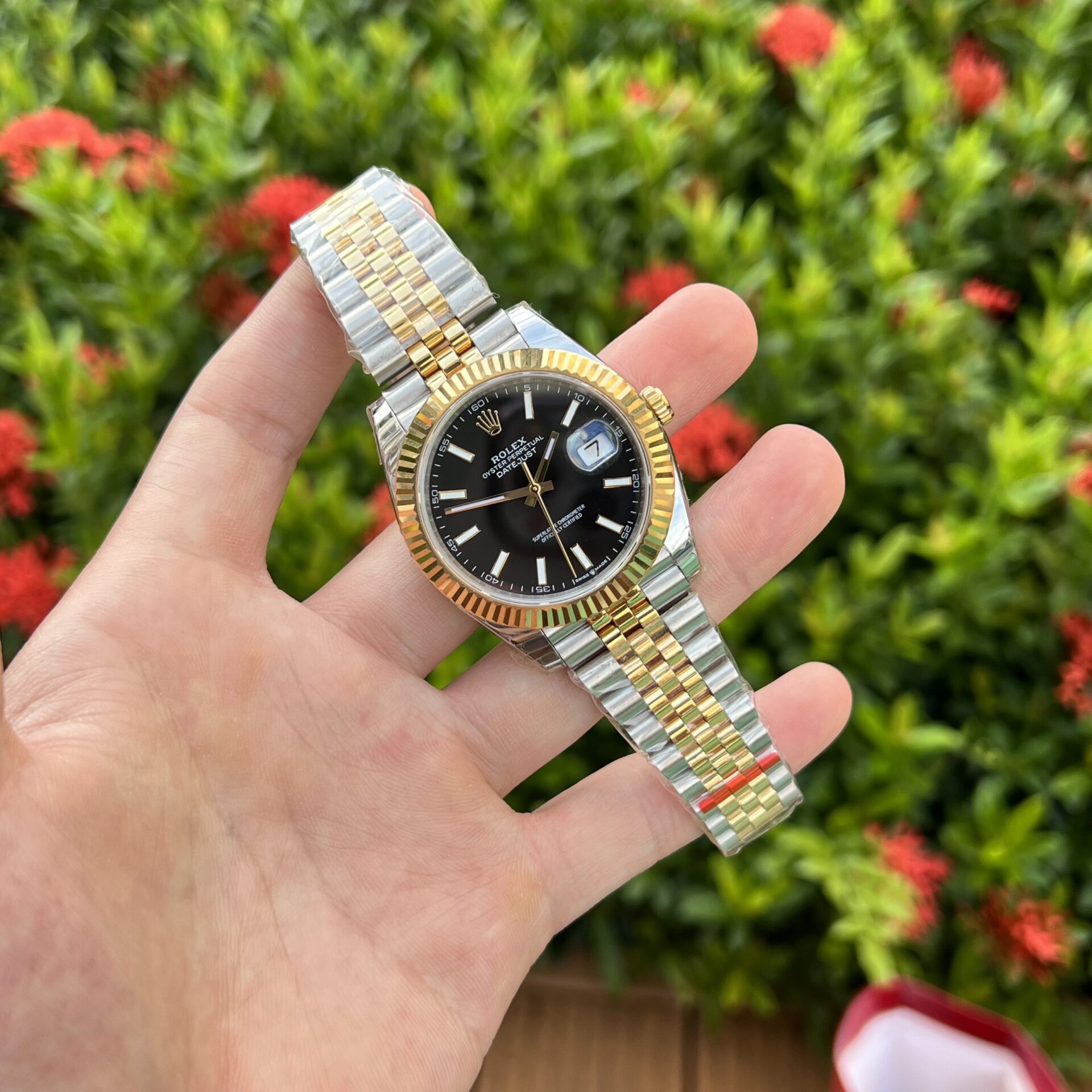 Rolex Datejust SS/YG Plated Black Dial 41mm Jub EWF Replica