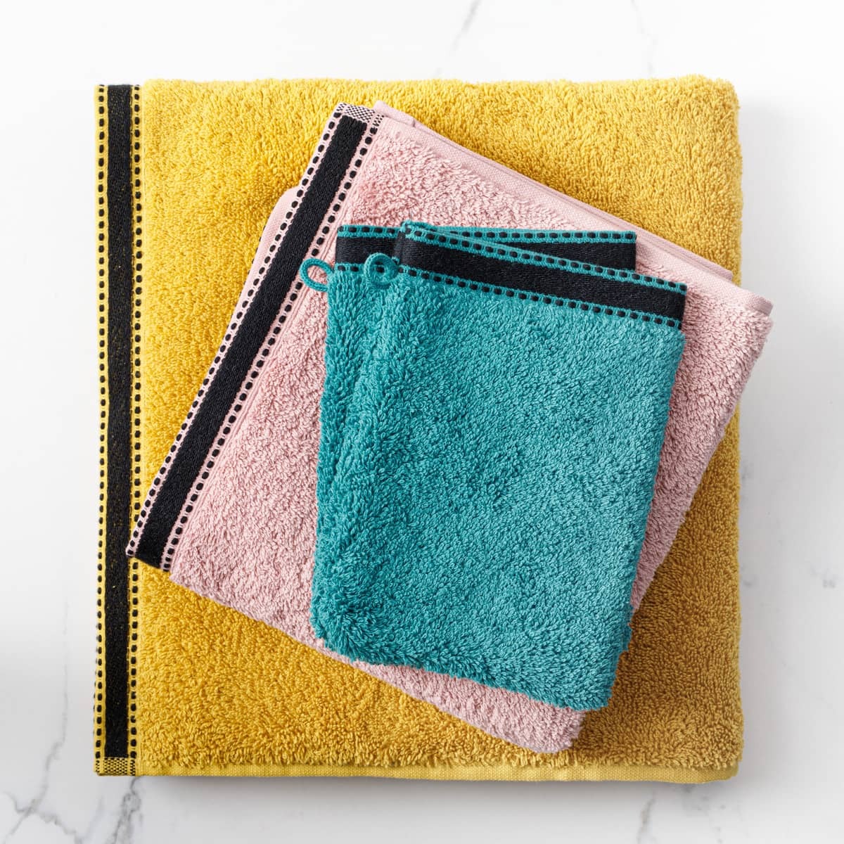 Shower towel "Joia", cotton Mustard yellow, 70x130 cm, 550 g/m&sup2;