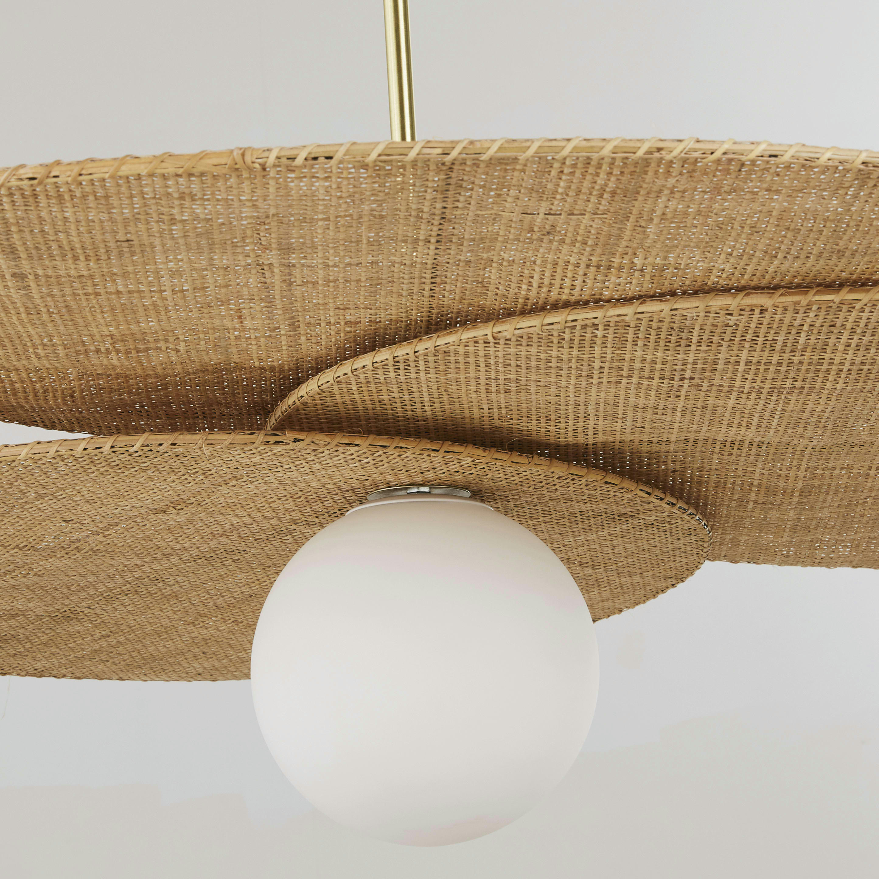 FLORELLA - Suspension en rotin beige et doré