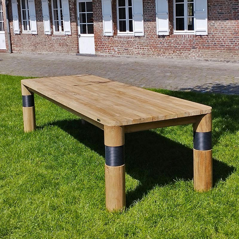 GALACTUS - Table en teck massif recyclé 240 cm