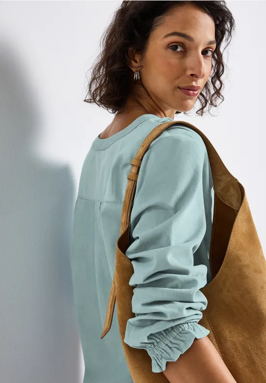 Cordbluse mit Rüschendetails