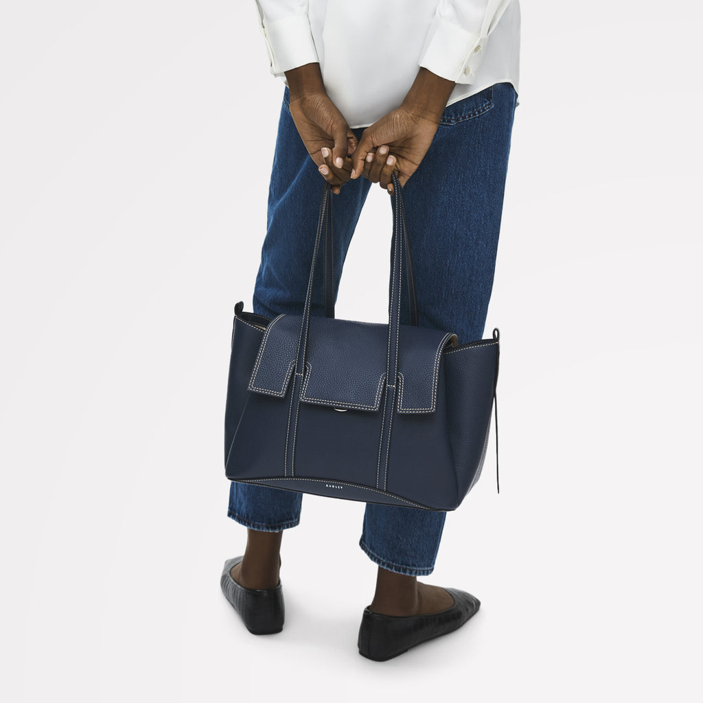 The Chancery - Medium Flapover Shoulder