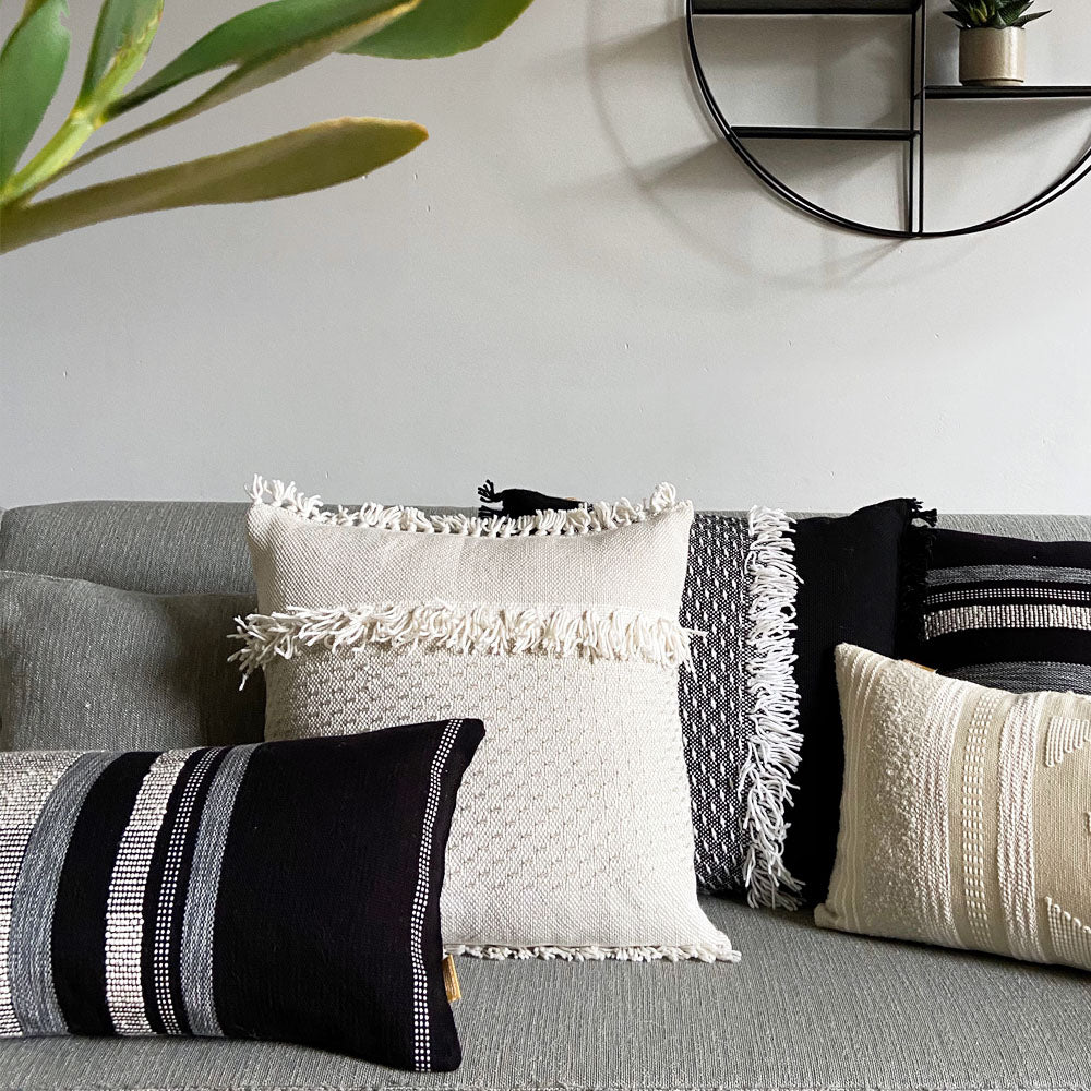 Malagoon Fringe Sierkussen - Off White