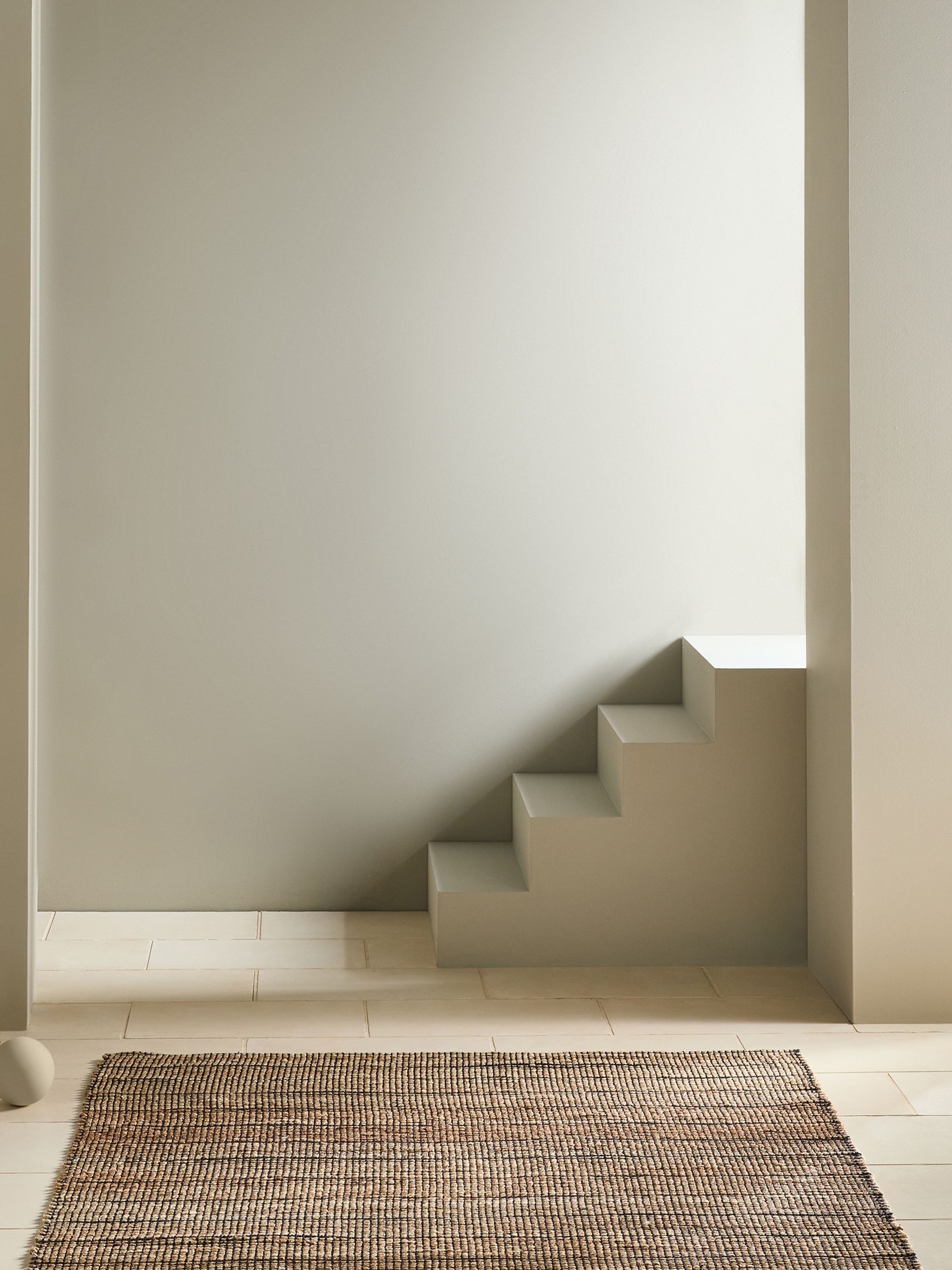 Hurley Woven Jute Rug in Black