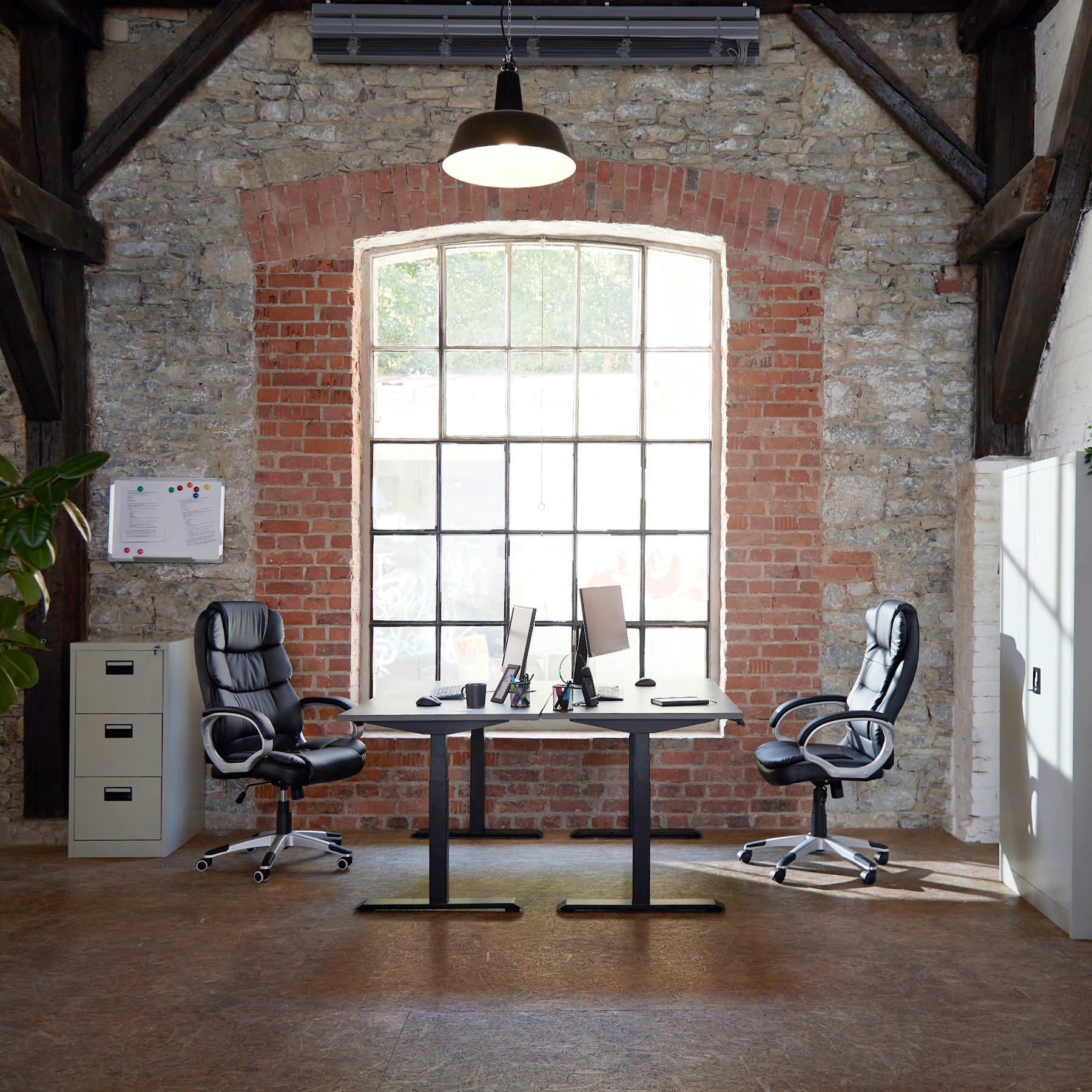 - Armoire de classement en métal en Acier lâqué époxy gris