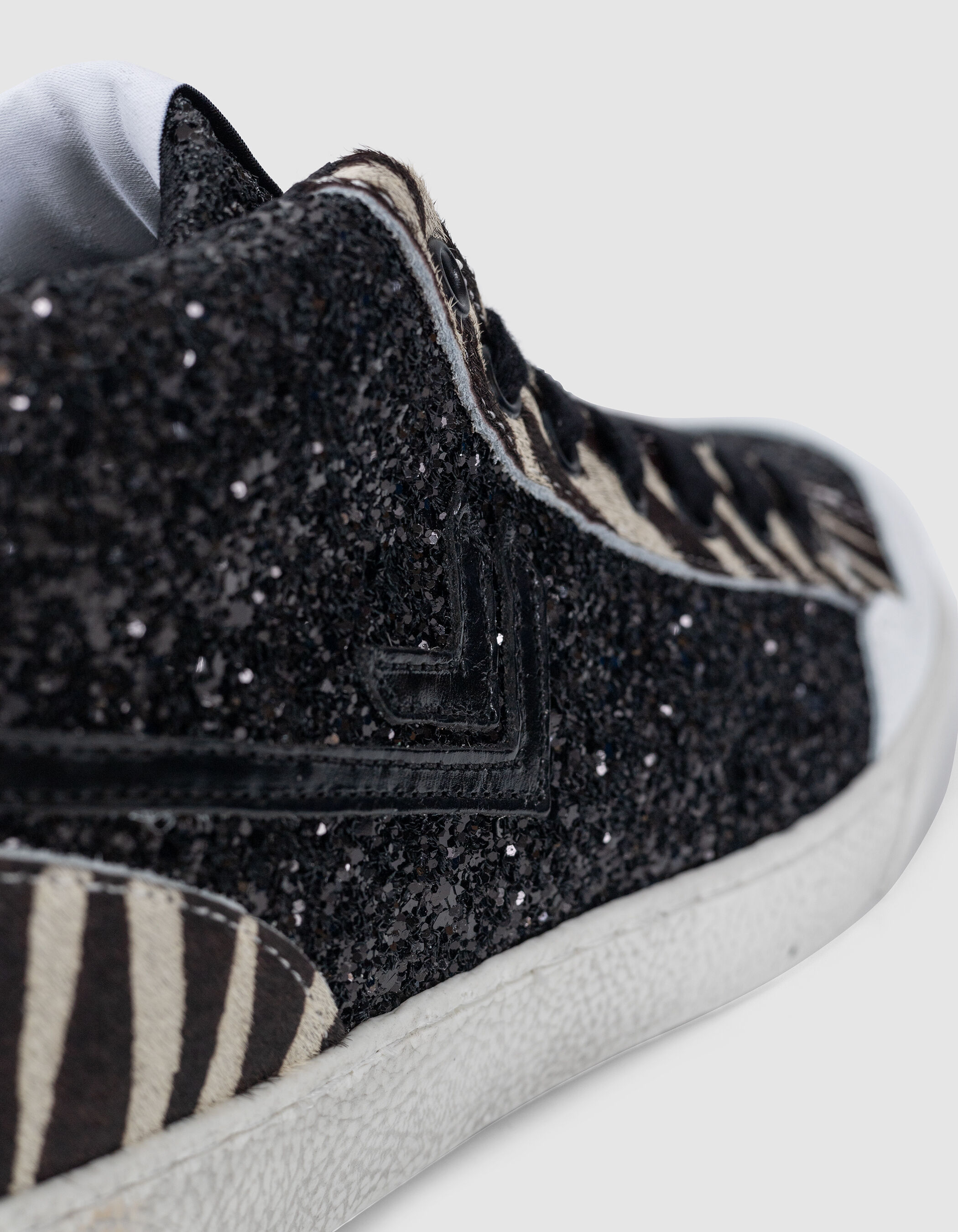 Baskets noires micro sequins et cuir motif zèbre Femme