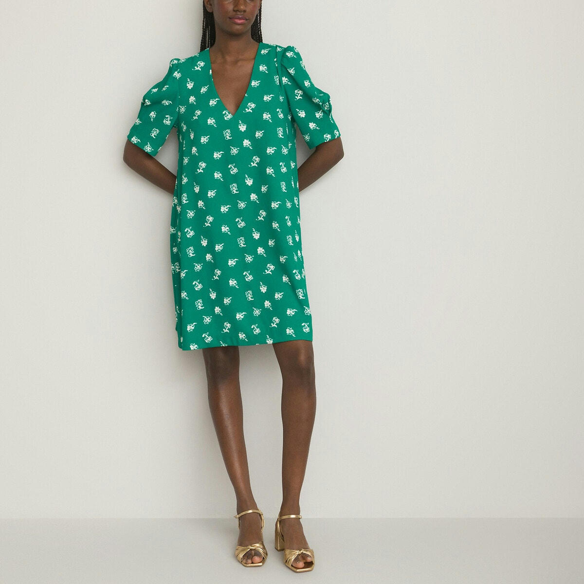 Robe évasée, encolure V, manches courtes, imprimé