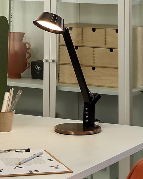 Lampe de bureau LED CHAMAELEON Avec variateur Métal Cuivré