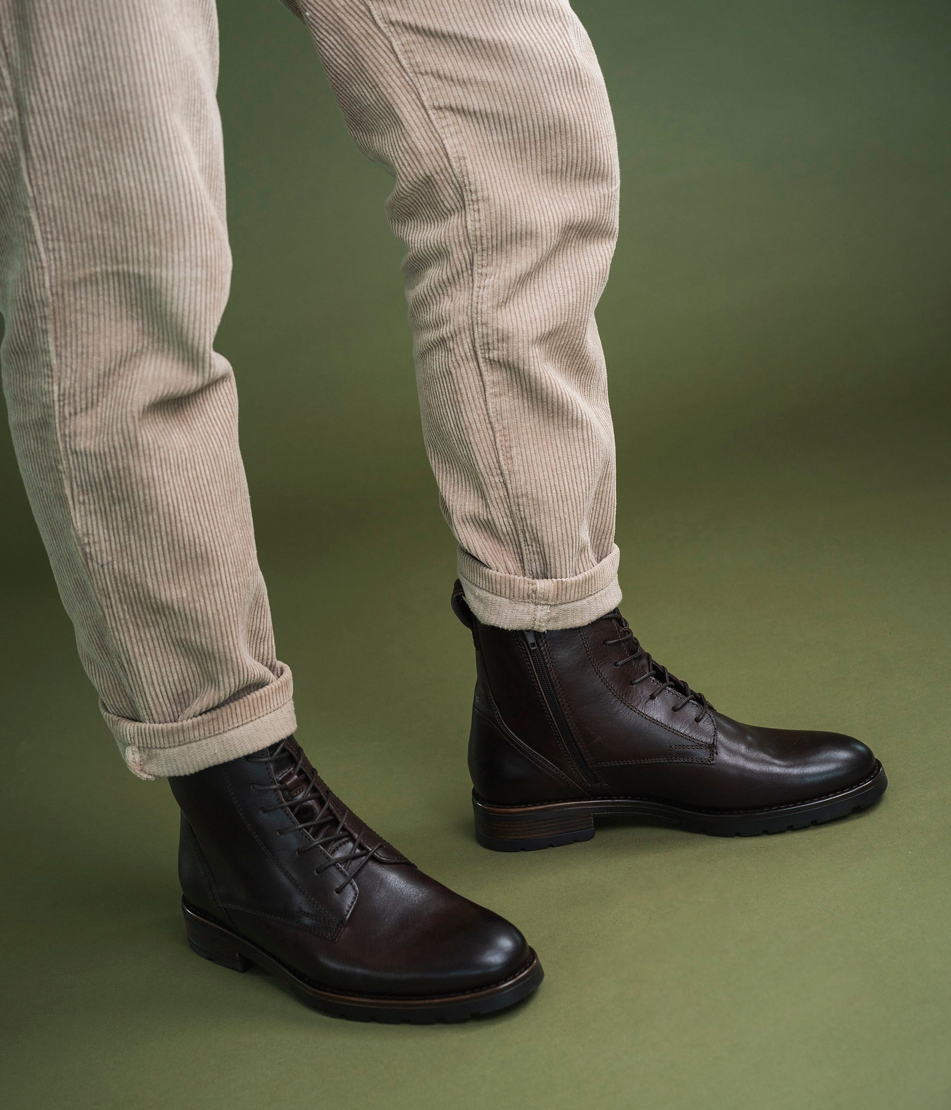 Boots Guillo café