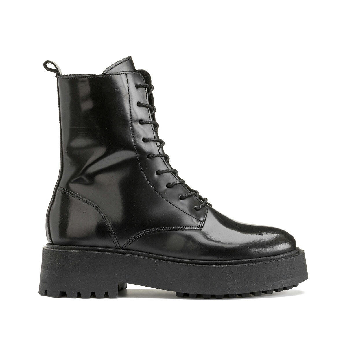 Bottines en cuir à lacets, fabriquées en Europe