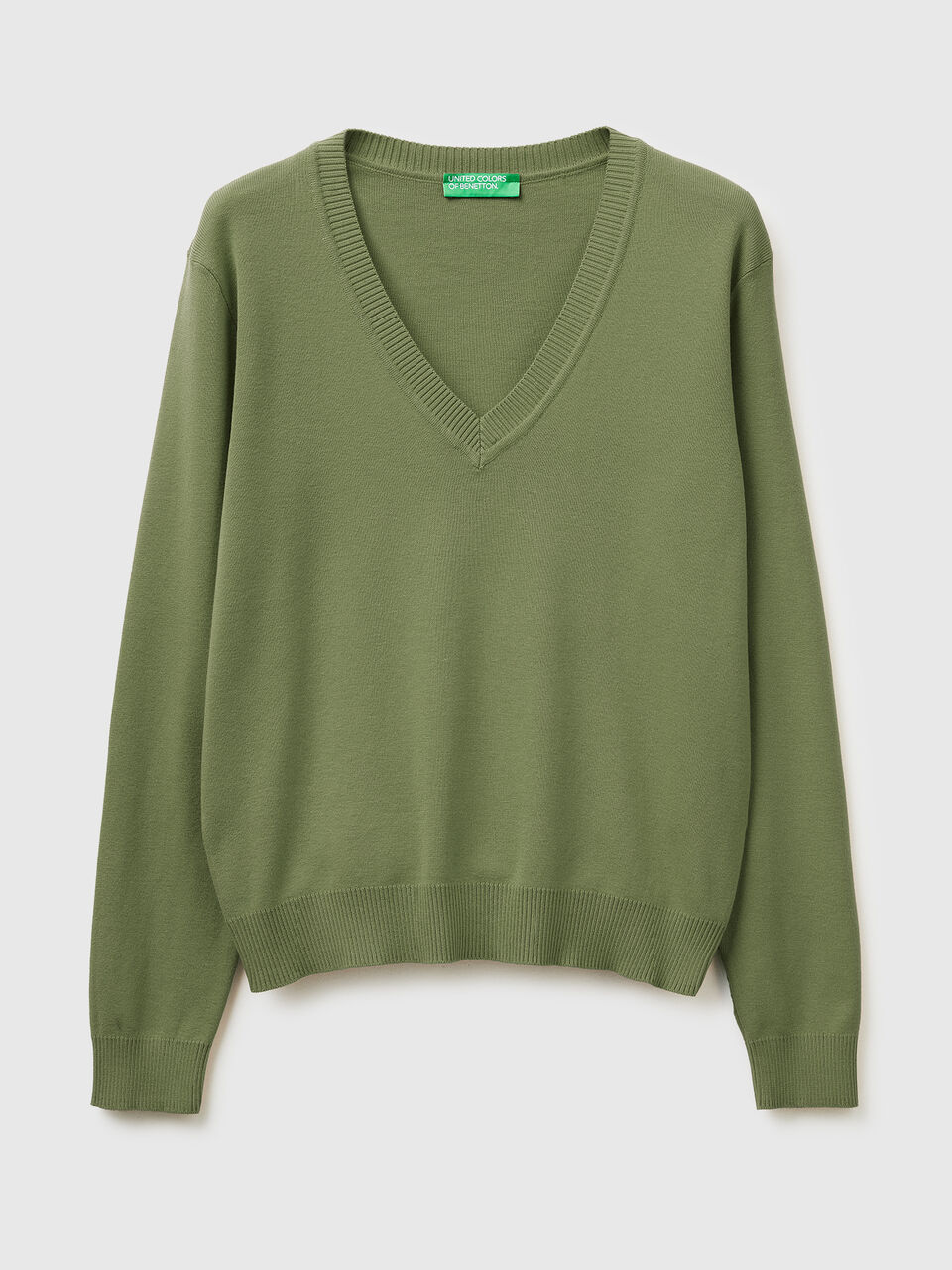 Olive green V-neck sweater in tricot cotton