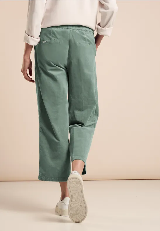 Cordhose im Casual Fit