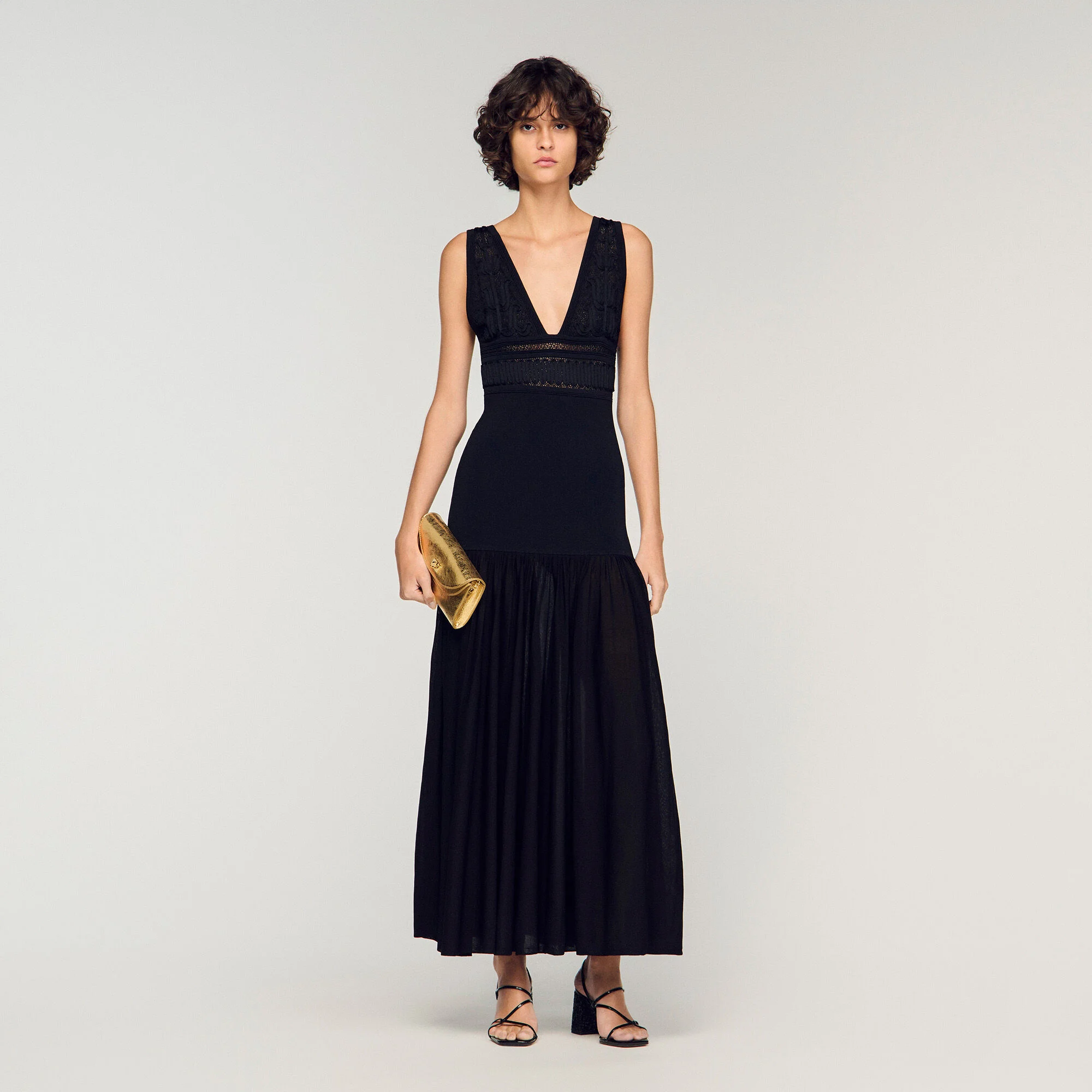 Robe longue en maille à volants