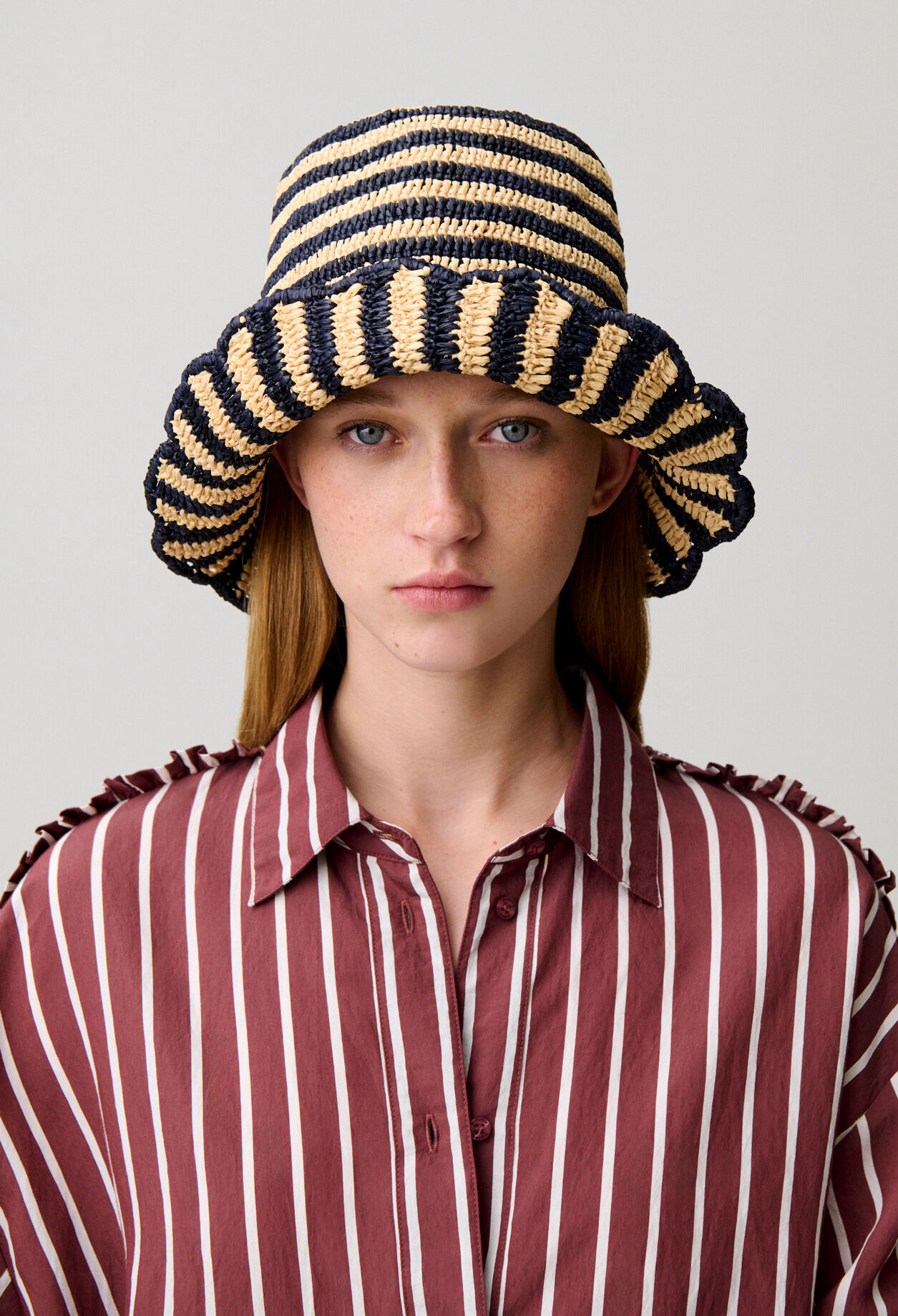 Chapeau raphia