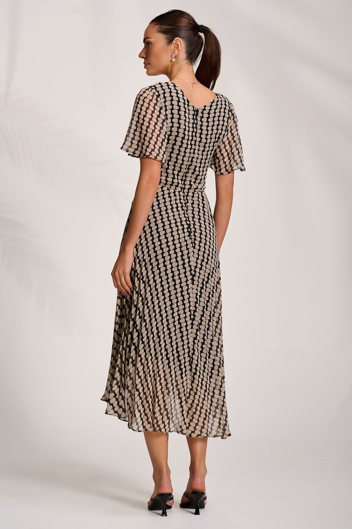 Jolie Moi Pleated Chiffon Maxi Dress