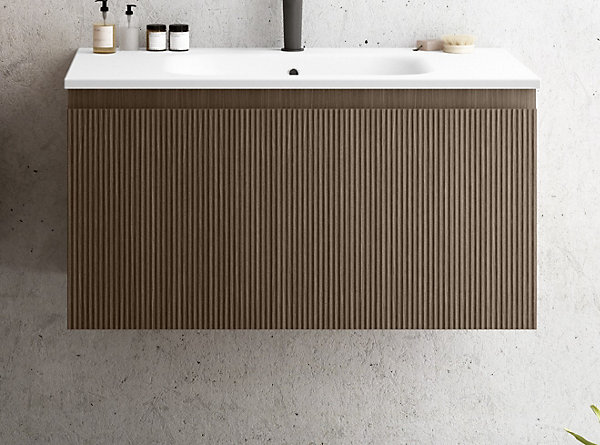 Meuble vasque suspendu plaqué noyer strié l.90 cm   plan vasque blanc mat résine, Pura