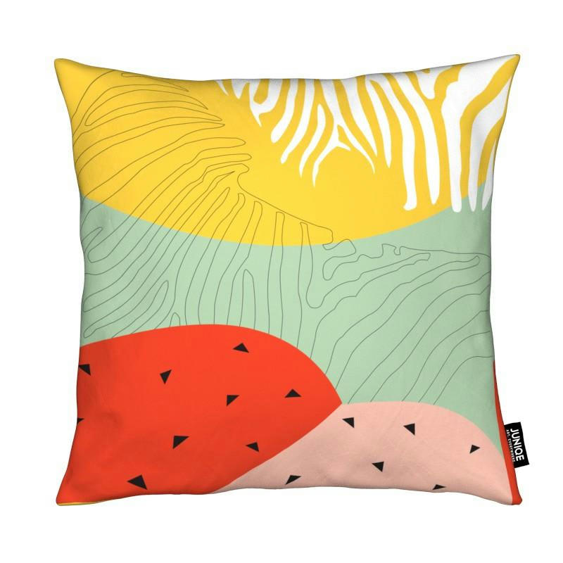 SHINY JUNGLE - Coussin en microfibre en jaune & rouge 50x50