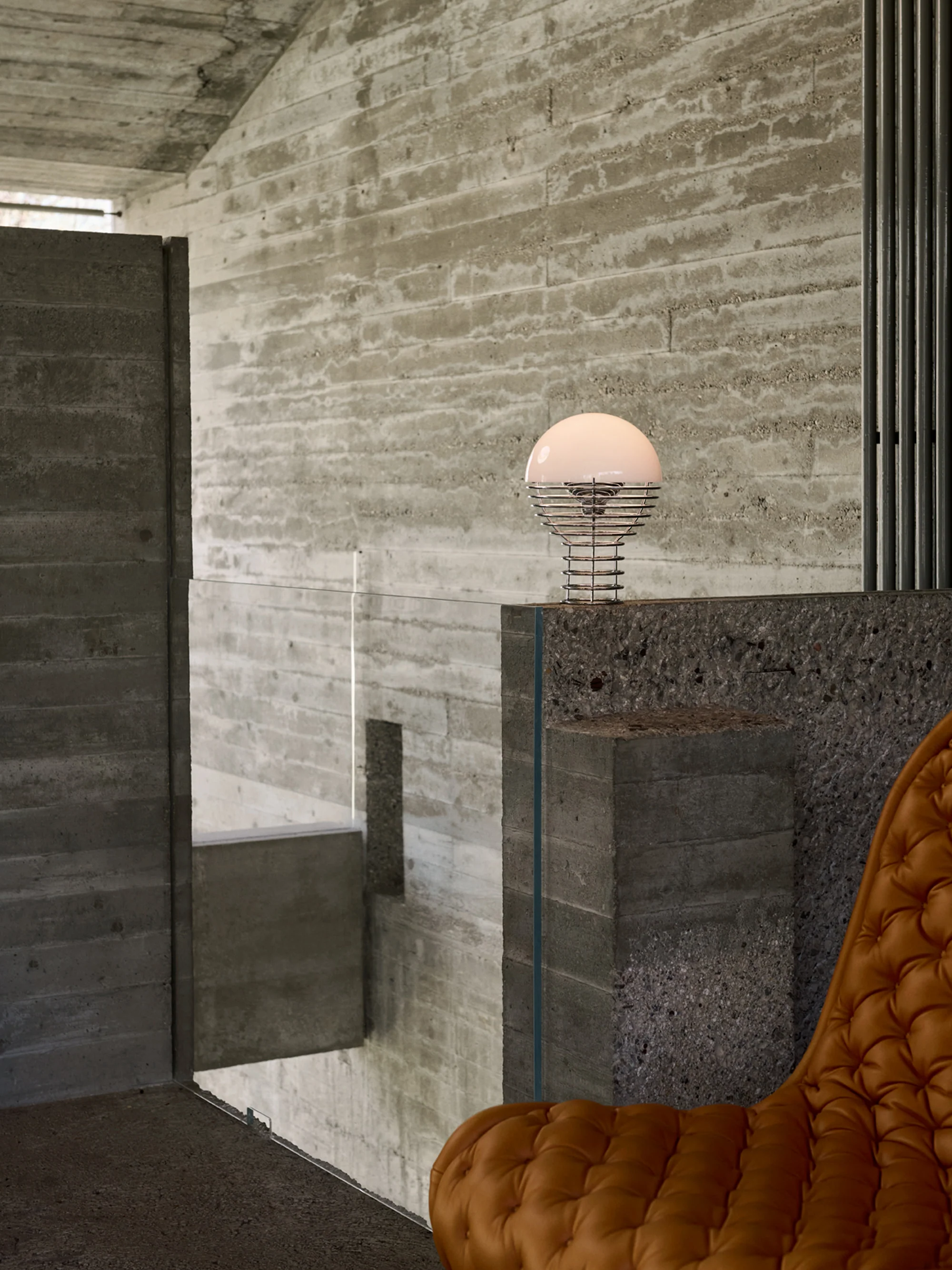 Kleine mobile LED-Tischlampe Wire, dimmbar, Design Verner Panton