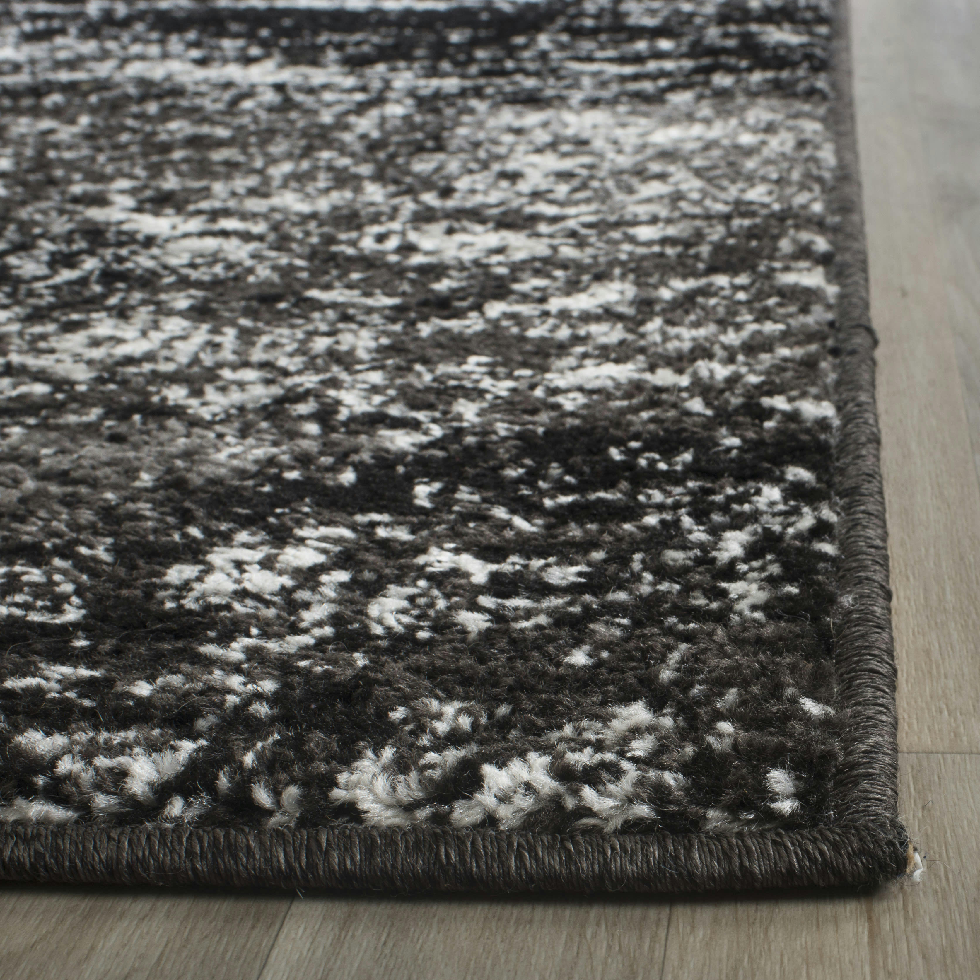 ADIRONDACK - Tapis de salon interieur en argente & noir, 76 x 244 cm