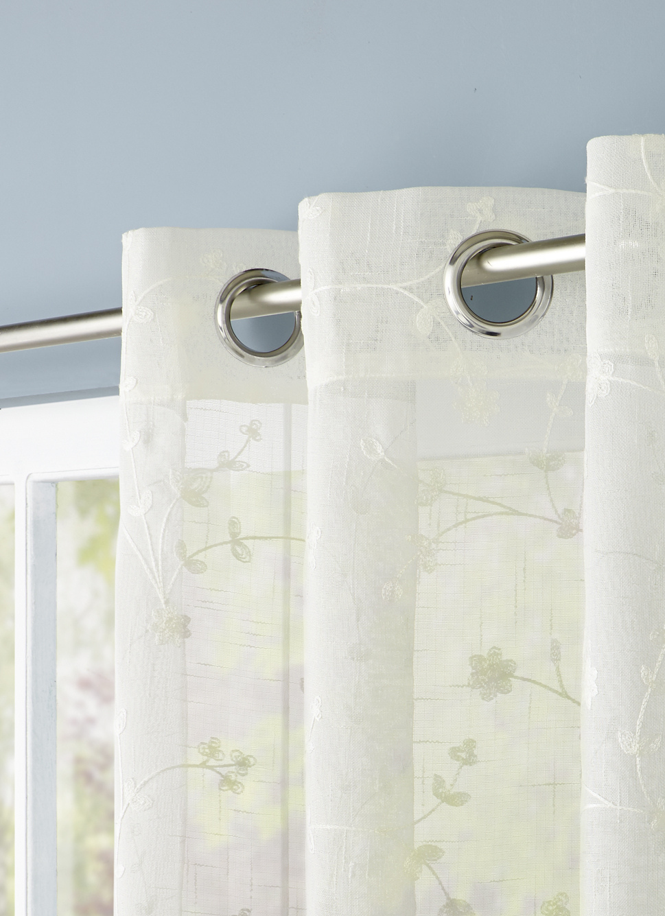 VOILAGE BRODÉ ÉCRU à MOTIF FLORAL IVOIRE