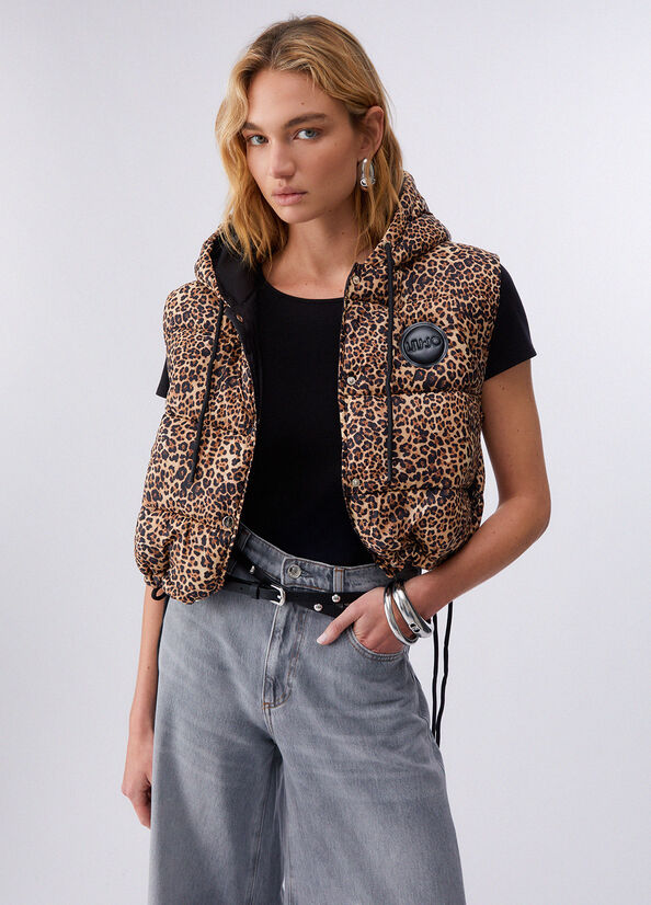 Gilet cropped con cappuccio