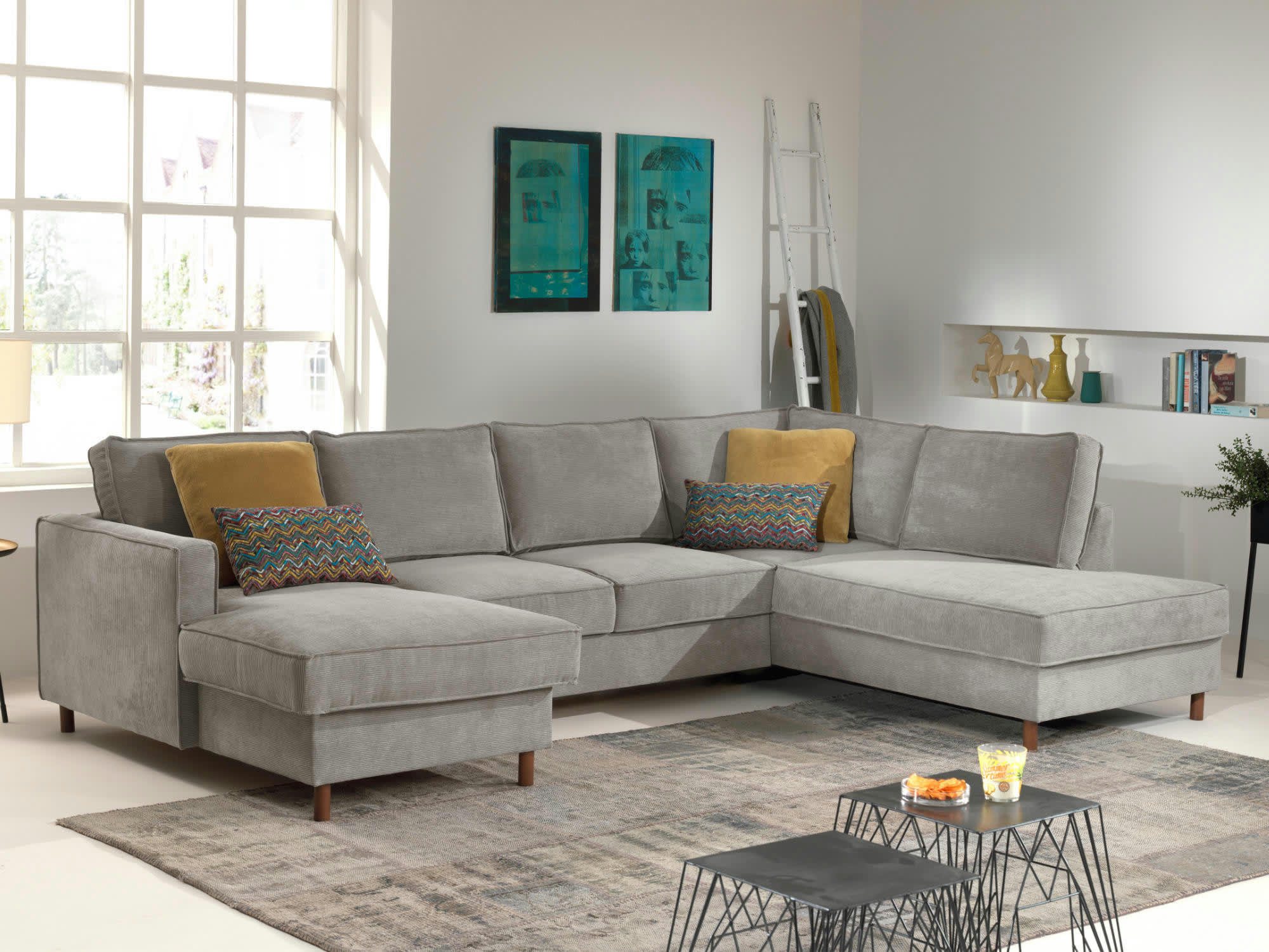 JAKE - Canapé panoramique 7 places angle droit en velours côtelé gris clair