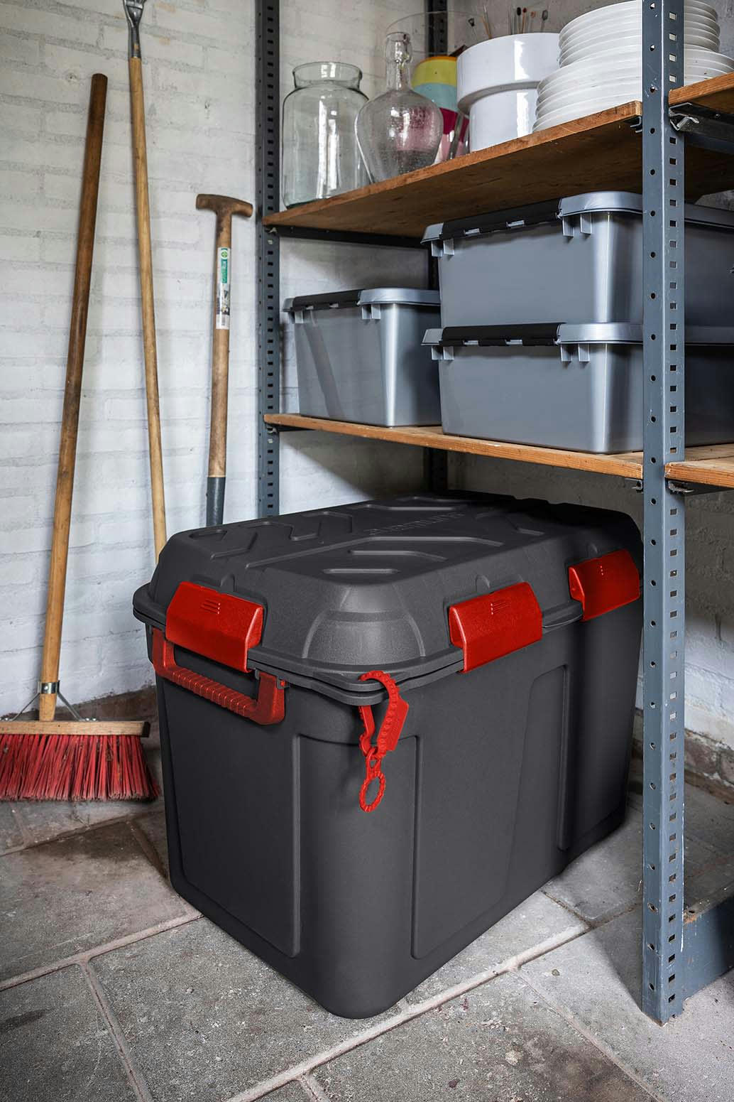 - Boîte de rangement hermétique 160 litres q-line