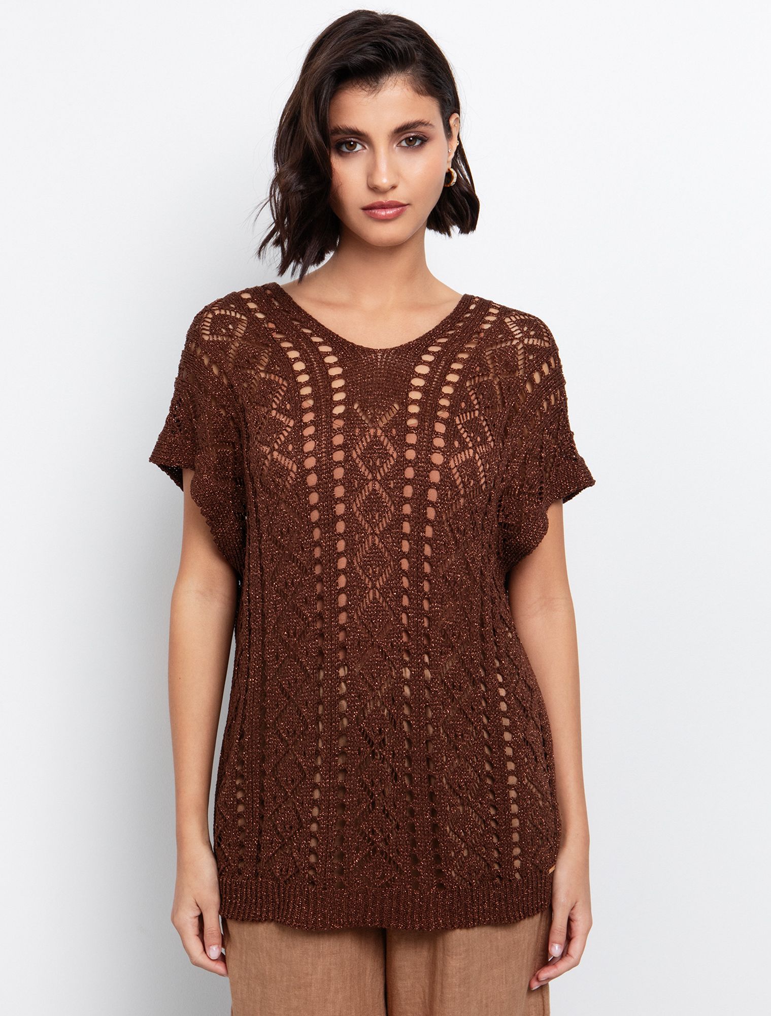 Διάτρητη μπλούζα με ρόμβους