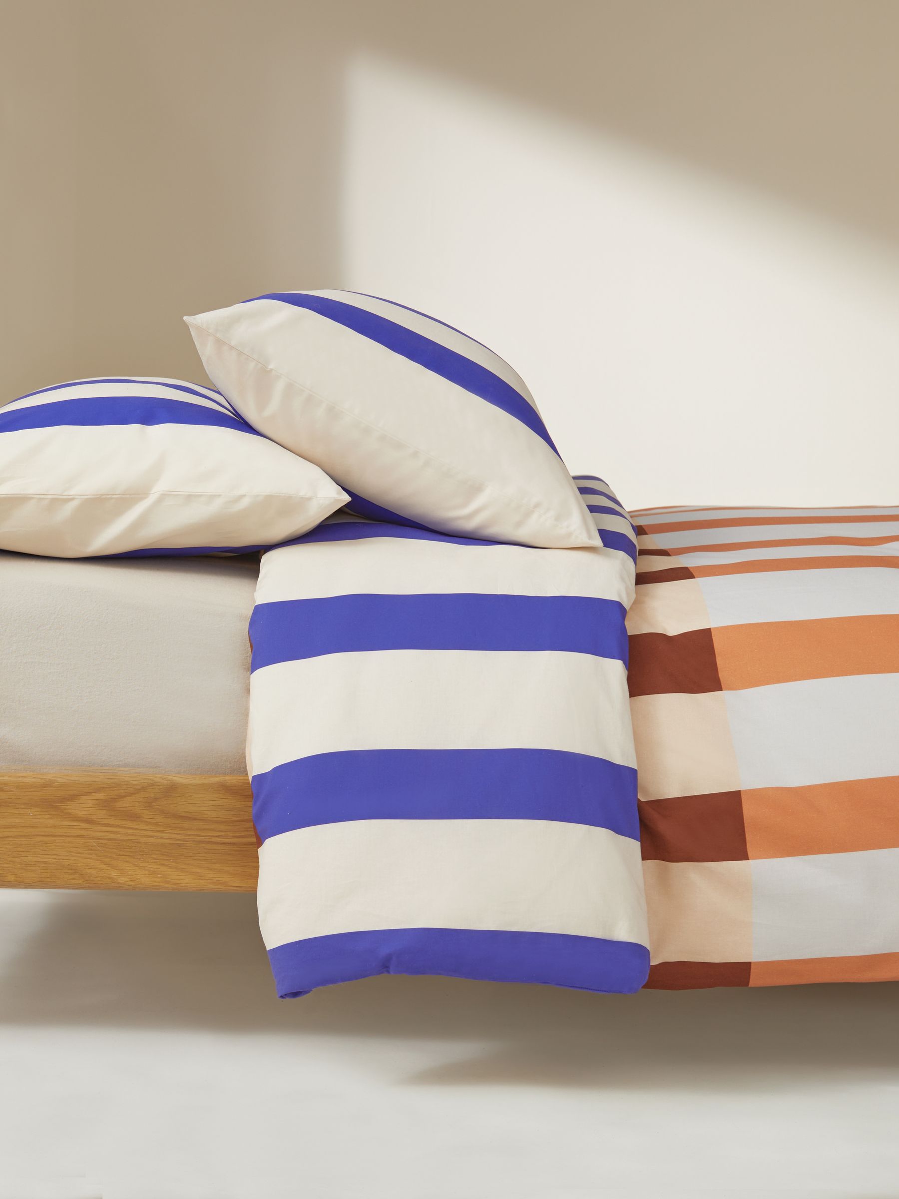 Terri 180 Thread Count Duvet Cover and Pillowcase Set in Multi