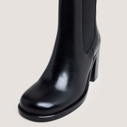 Bottines à élastiques et bouts arrondisen cuir noir | BREAK