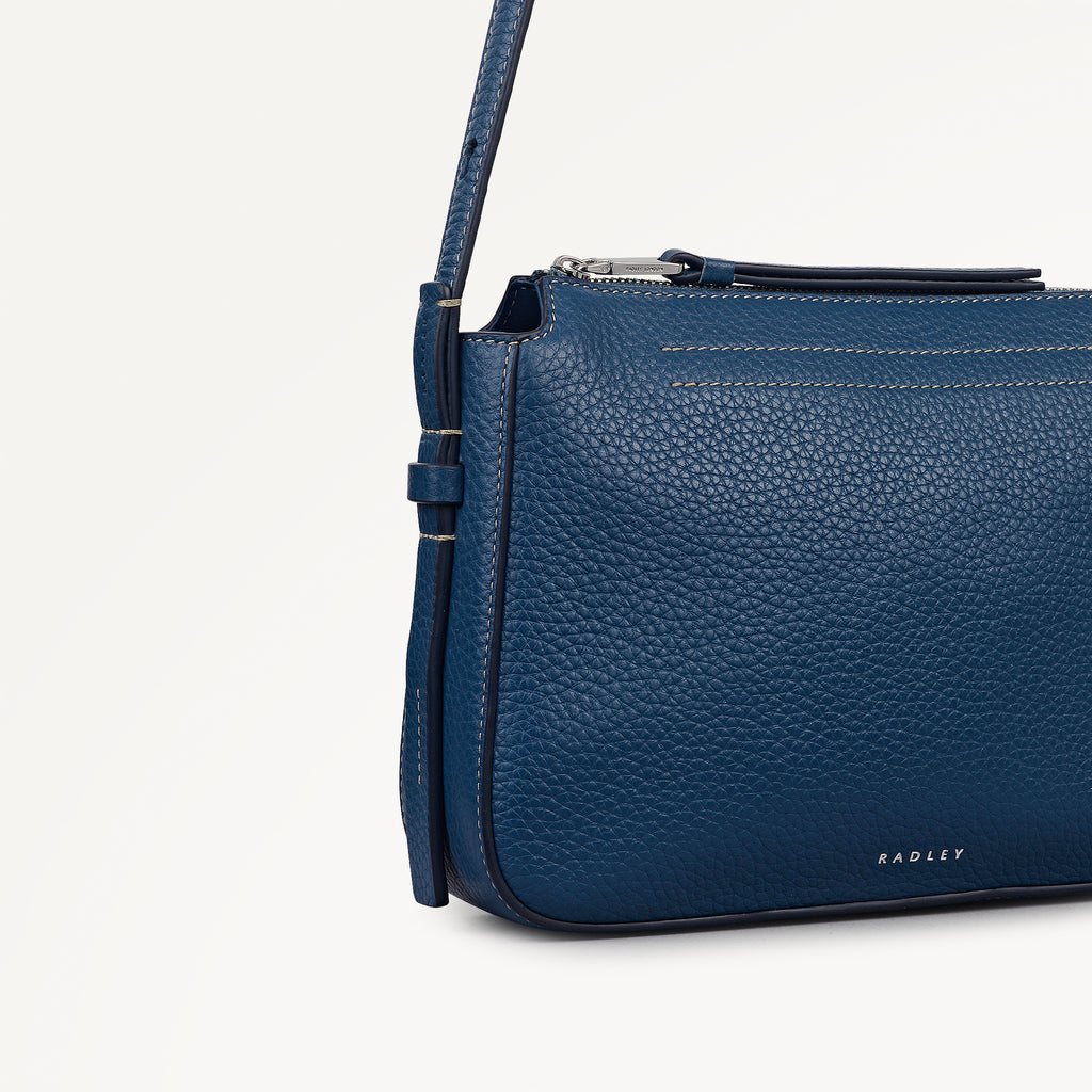 Oak Street - Small Ziptop Cross Body
