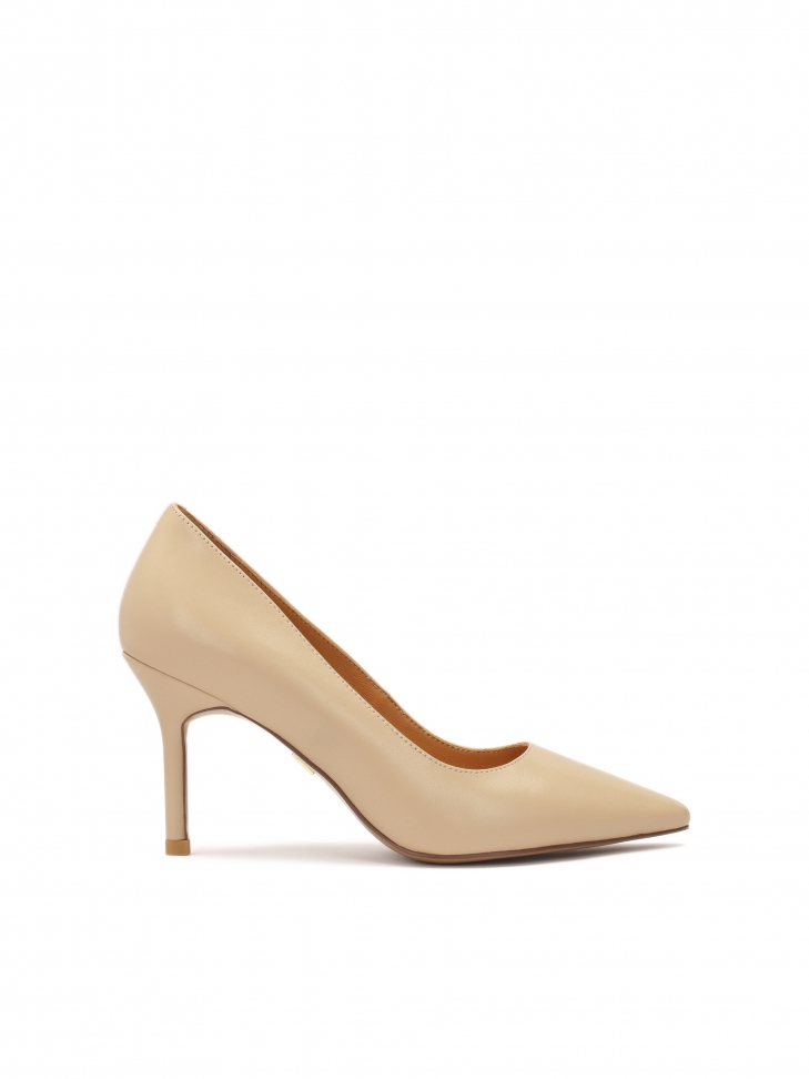 Minimalist beige leather pumps