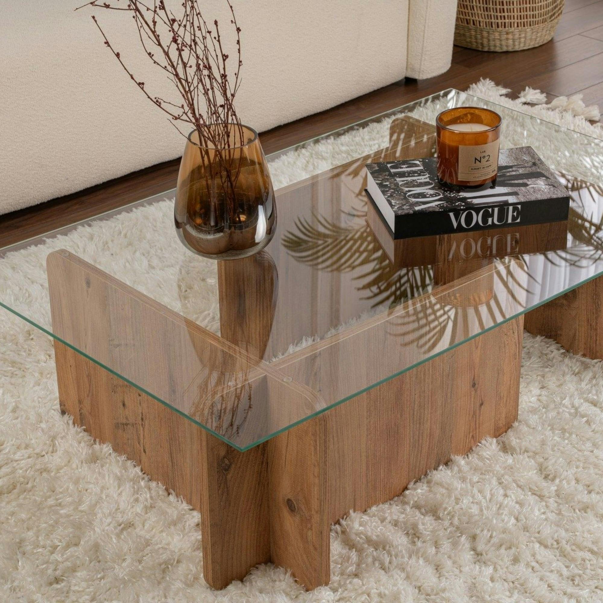 Table basse en verre déstructurée – base effet bois SALTA