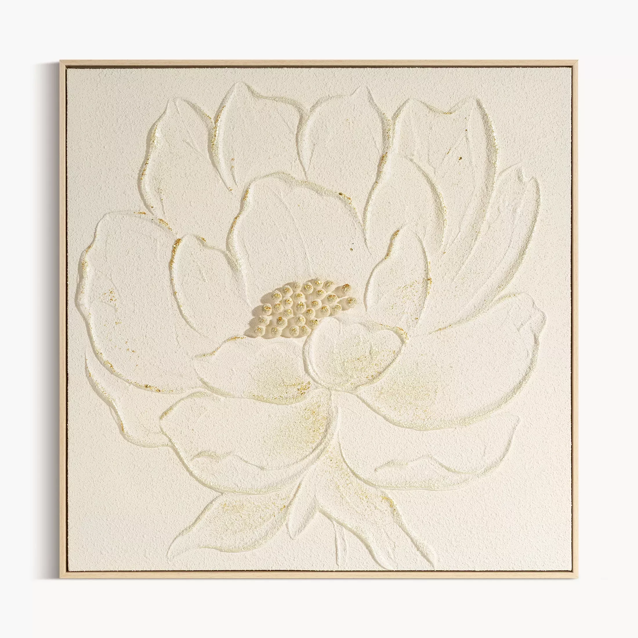 Obraz kremowo, złoty ręcznie malowany na płótnie z motywem kwiatów oprawiony w ramę 62x62 cm