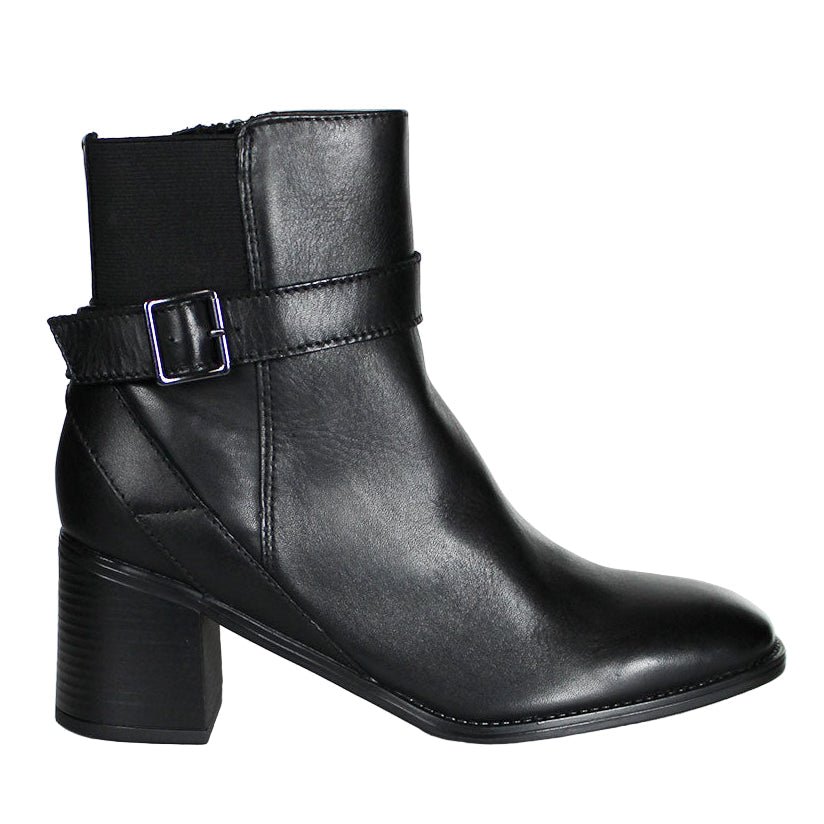 LEDER STIEFELETTE MIT SCHNALLE