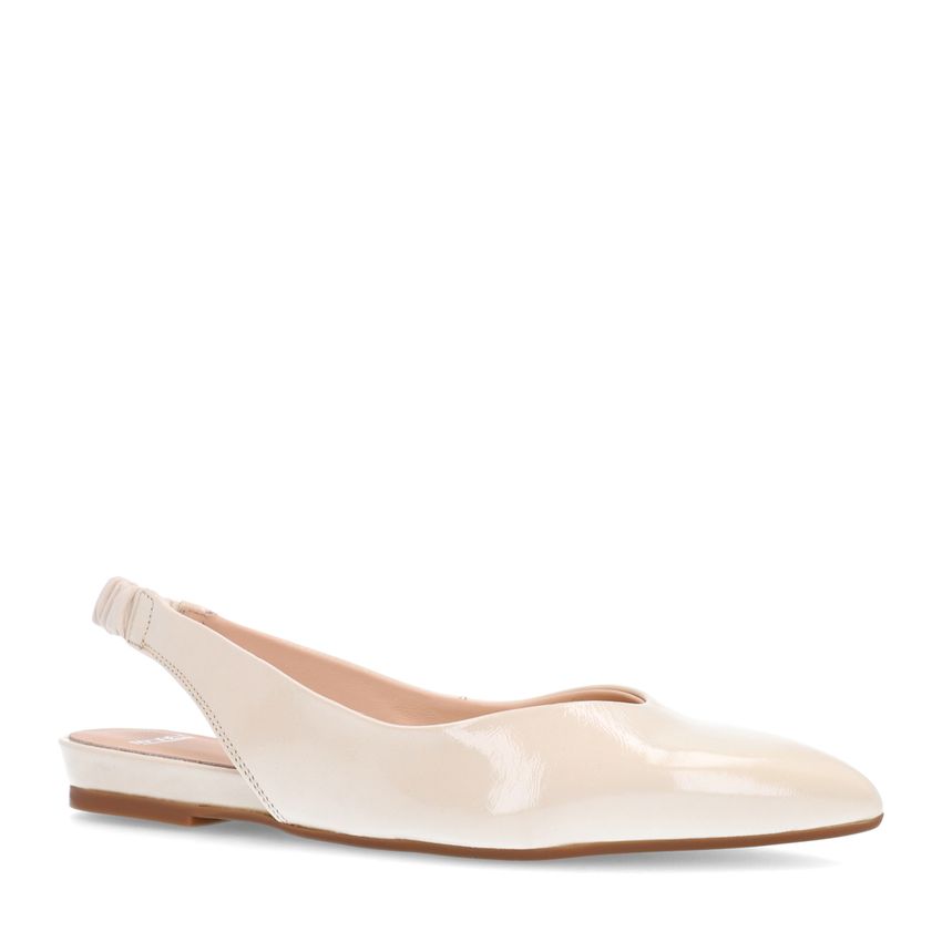 Manfield Off white glanzende leren slingbacks