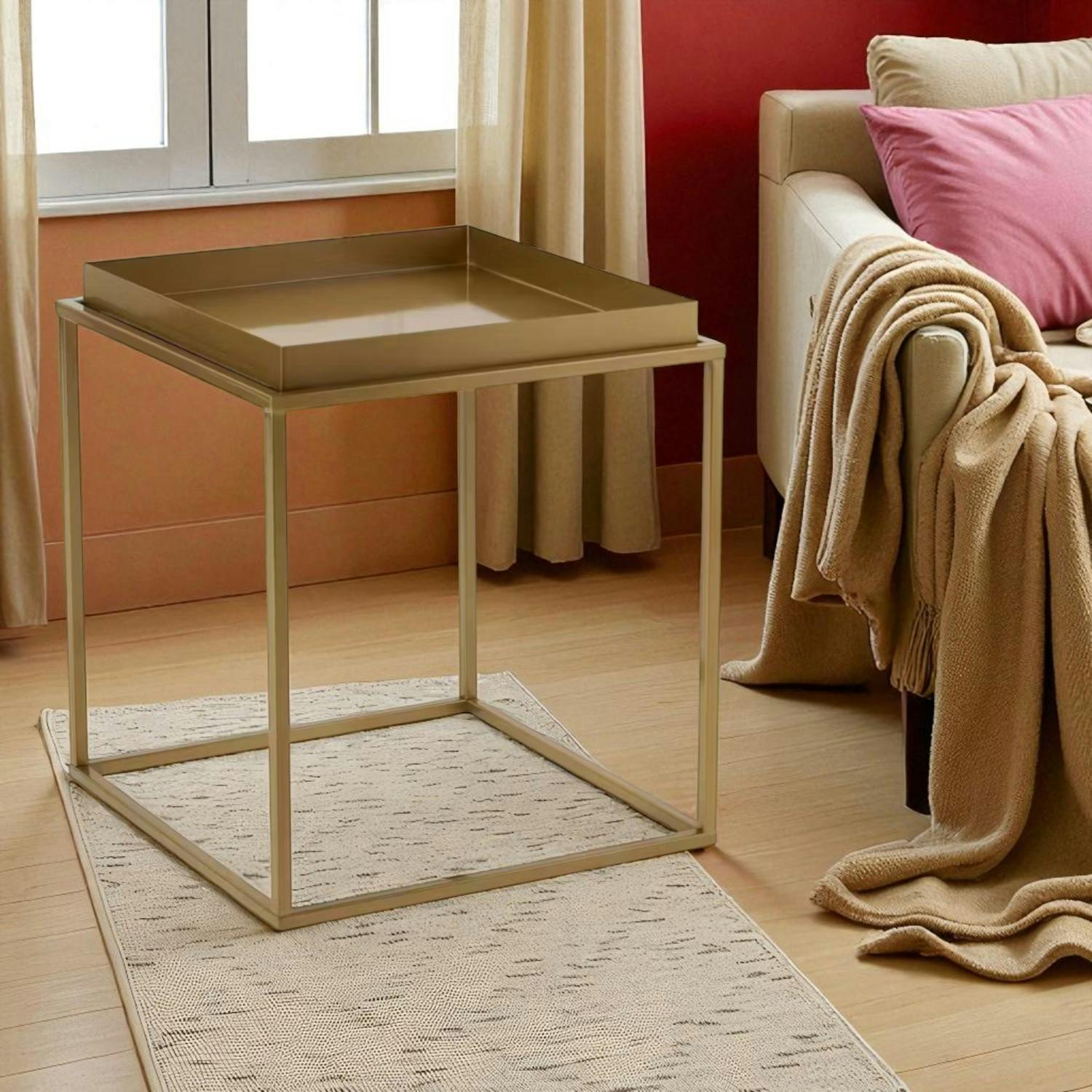 Bout de canapé cube doré – plateau mobile, style design SFAX