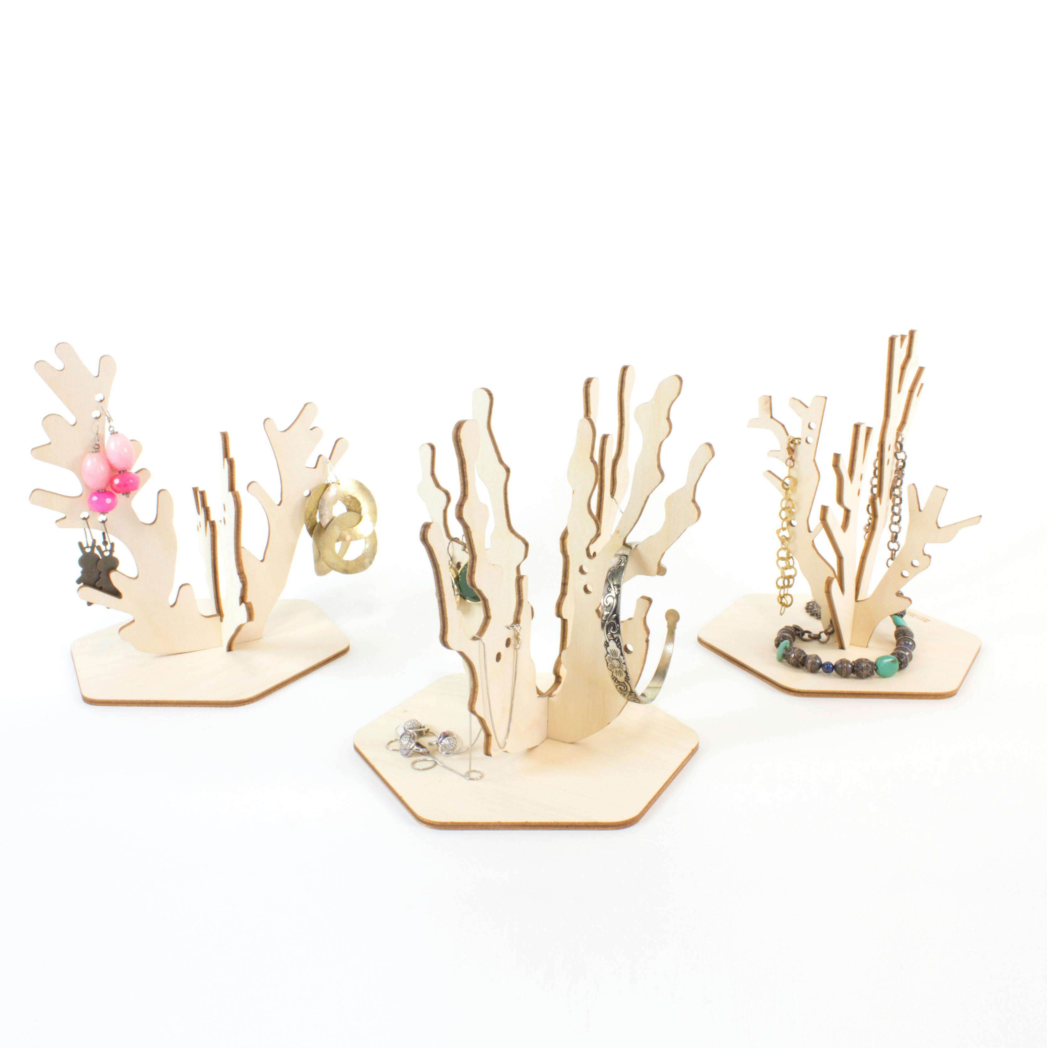 ALGA - Porte bijoux en bois de bouleau à assembler en trois pièces