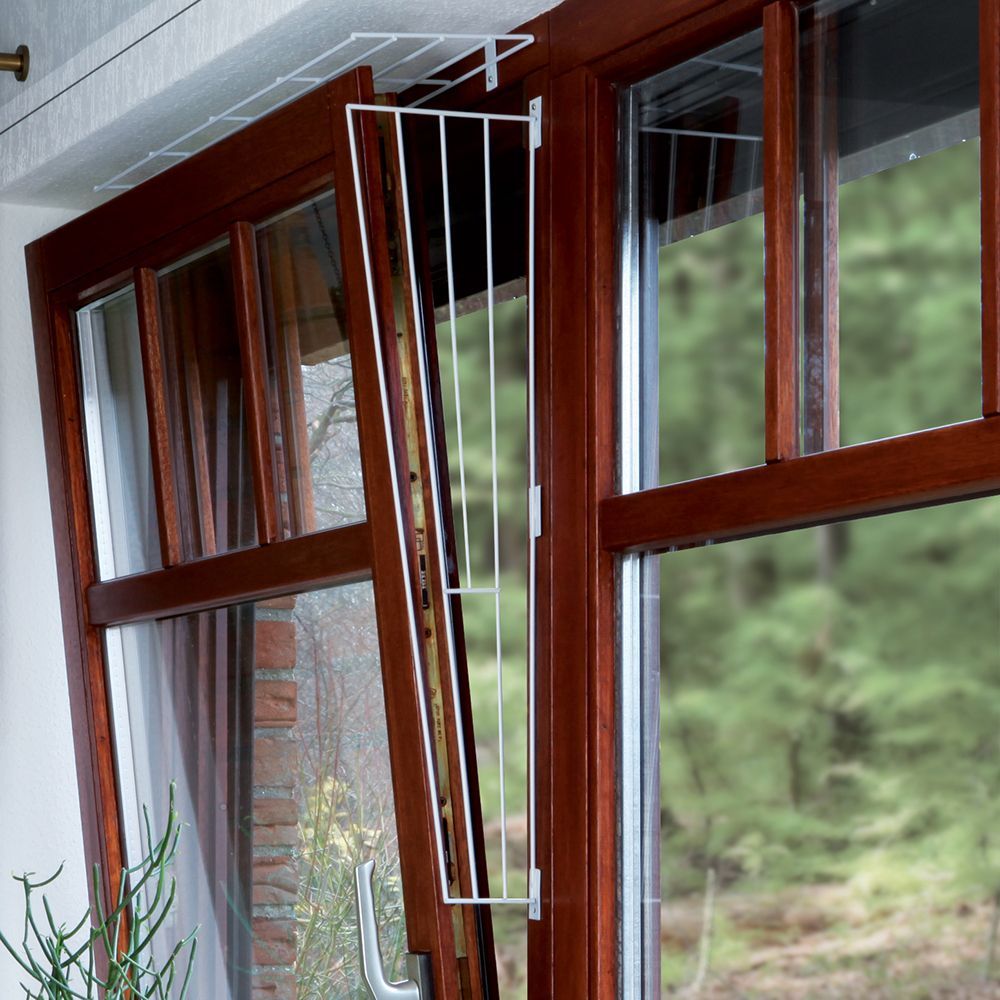 Trixie Protective Fencing for Tilting Windows - White