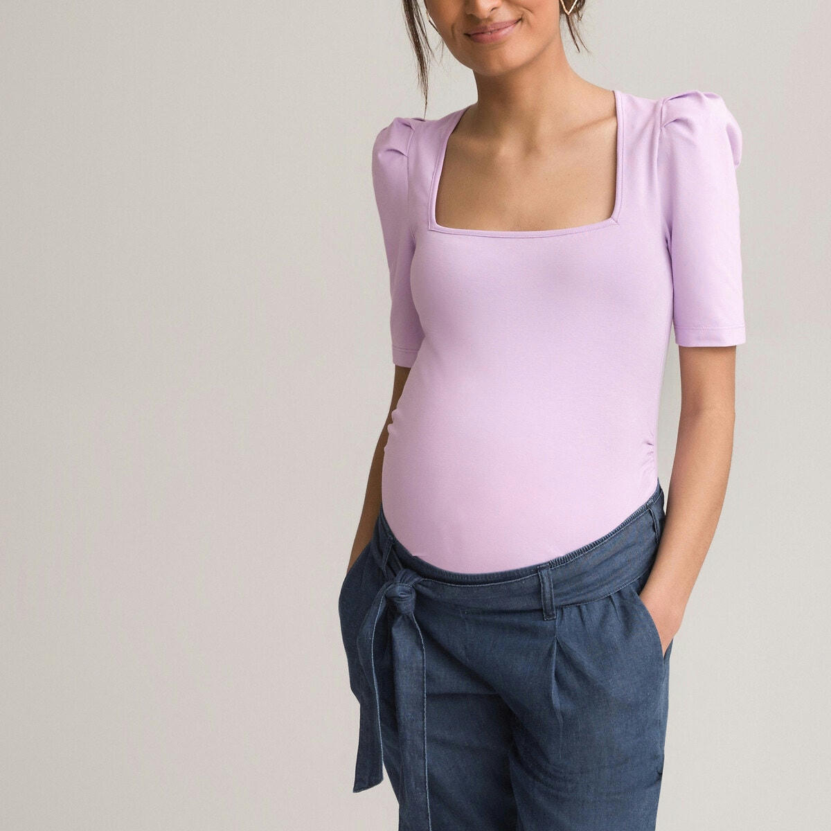 T-shirt de grossesse col carré manches courtes