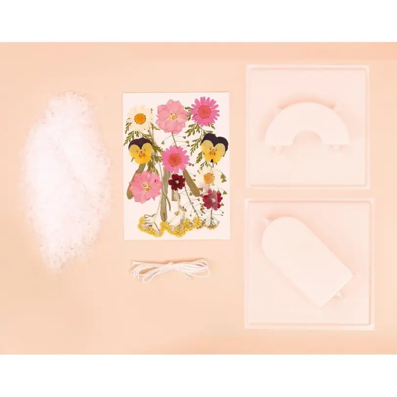 Kerze Set bestehend aus verschiedenen Artikeln Blumenwiese