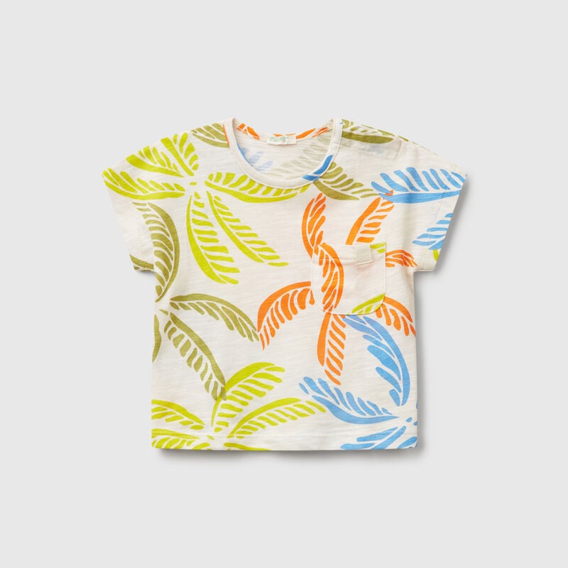 T-shirt with tropical print