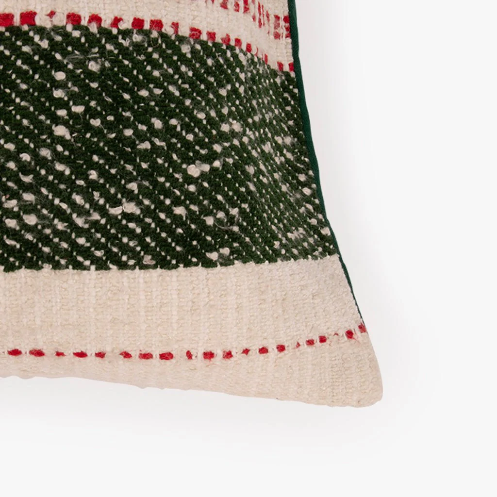 Almofada com Riscas Verde e Vermelha COZY