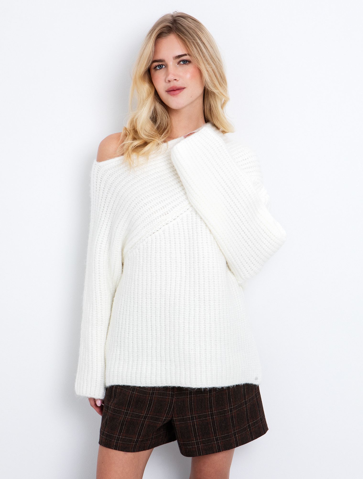 Πουλόβερ με ασυμμετρία